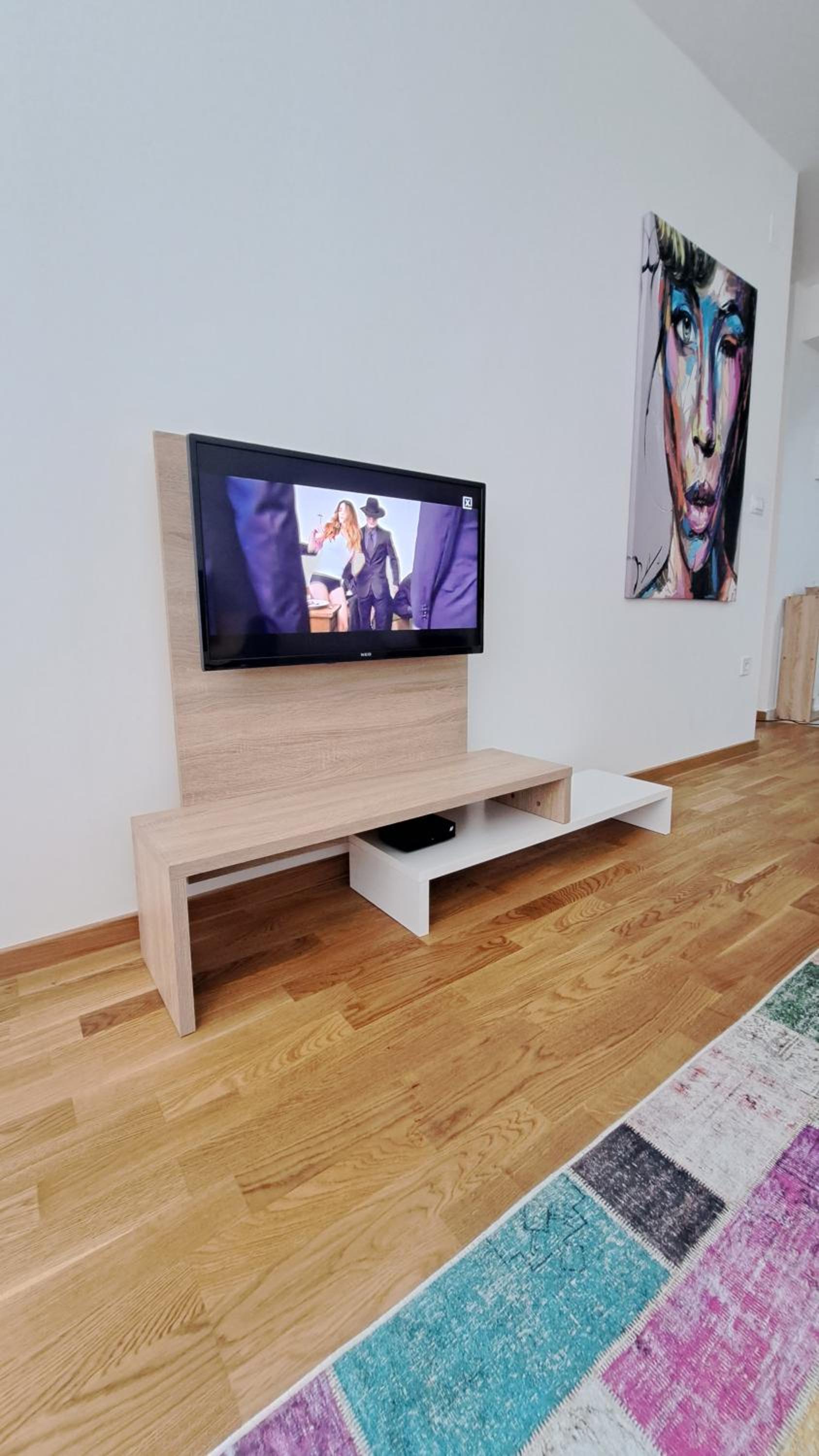 J&J Apartment