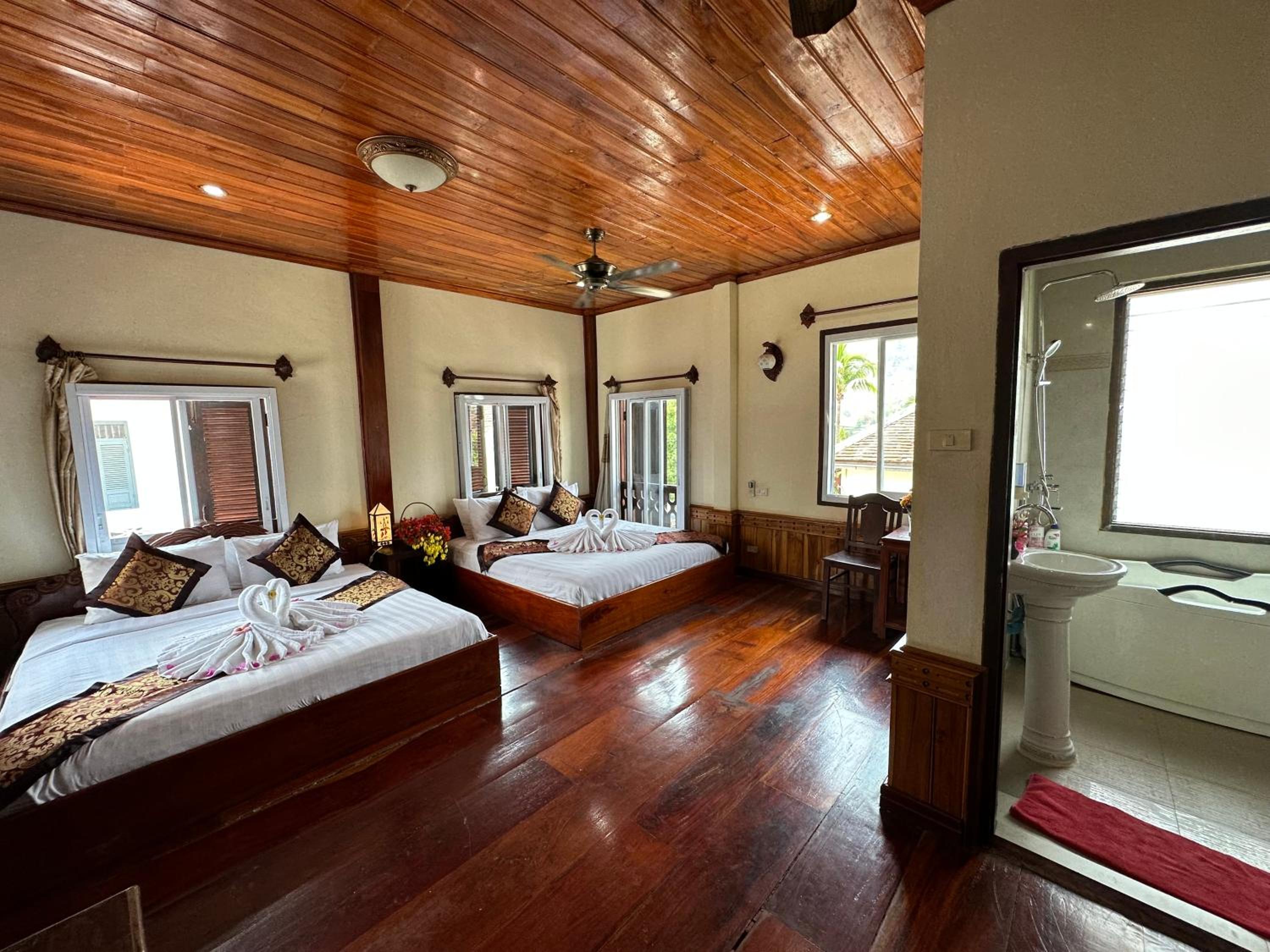 Villa Thida Mekong Riverside