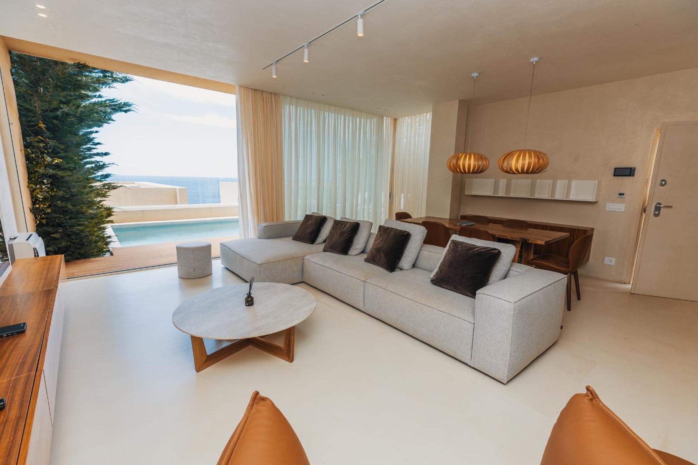 Villa Eos Green Coast Palase