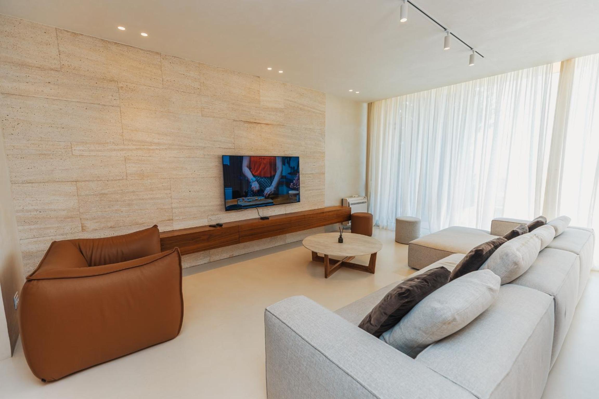 Villa Eos Green Coast Palase
