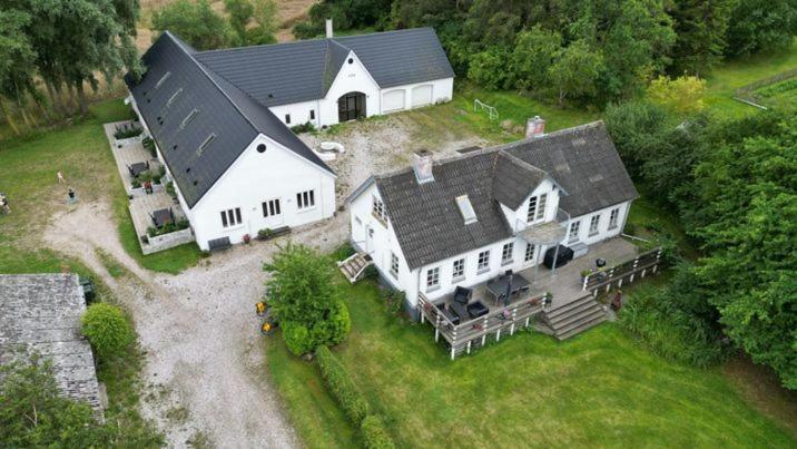 Molshøjgård