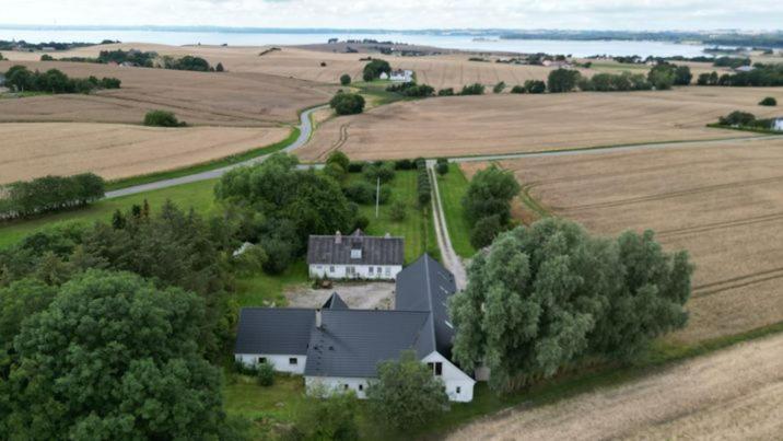 Molshøjgård