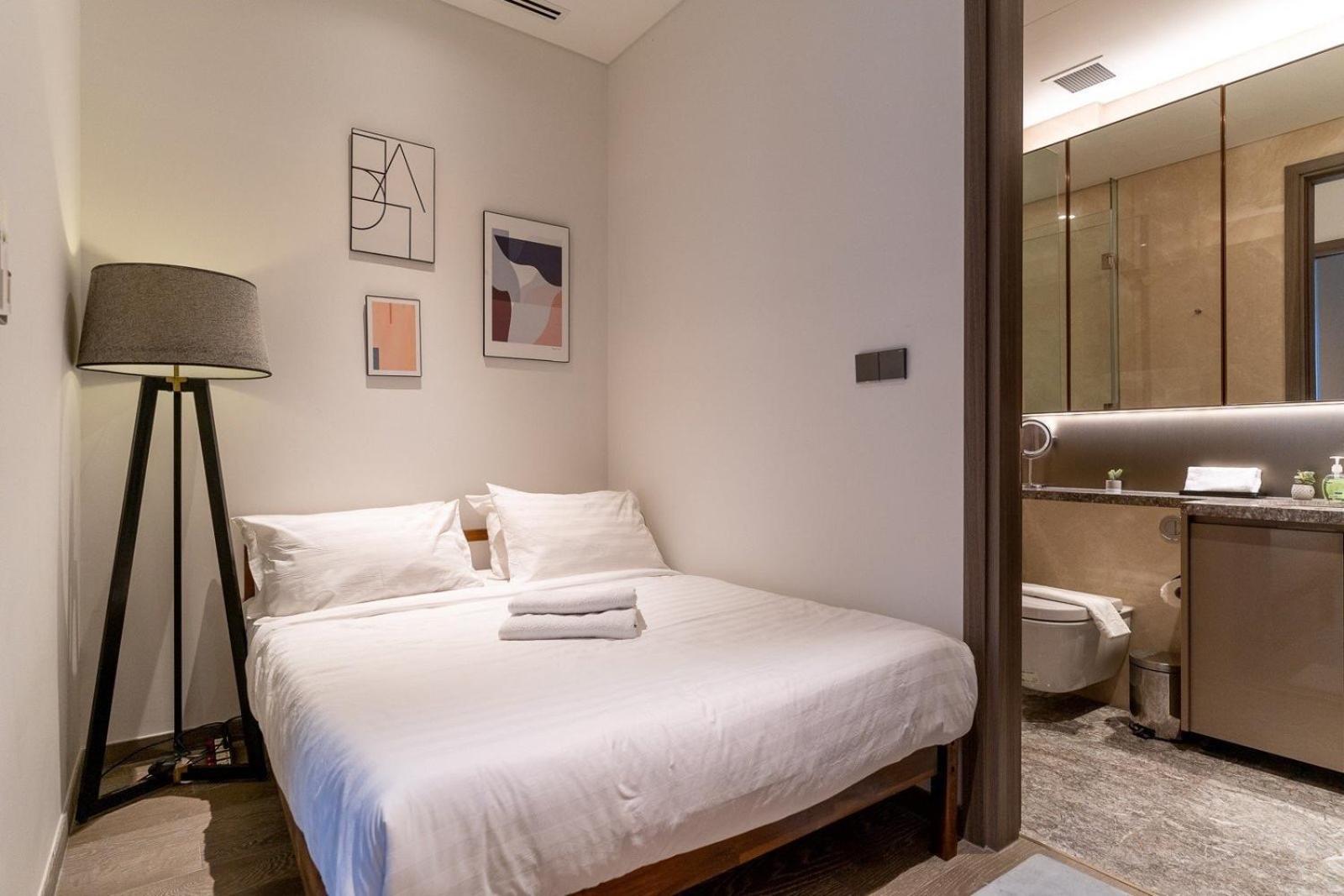 De Lux MarQ, 2 bedrooms at Central Dist 1, Pool,Gym