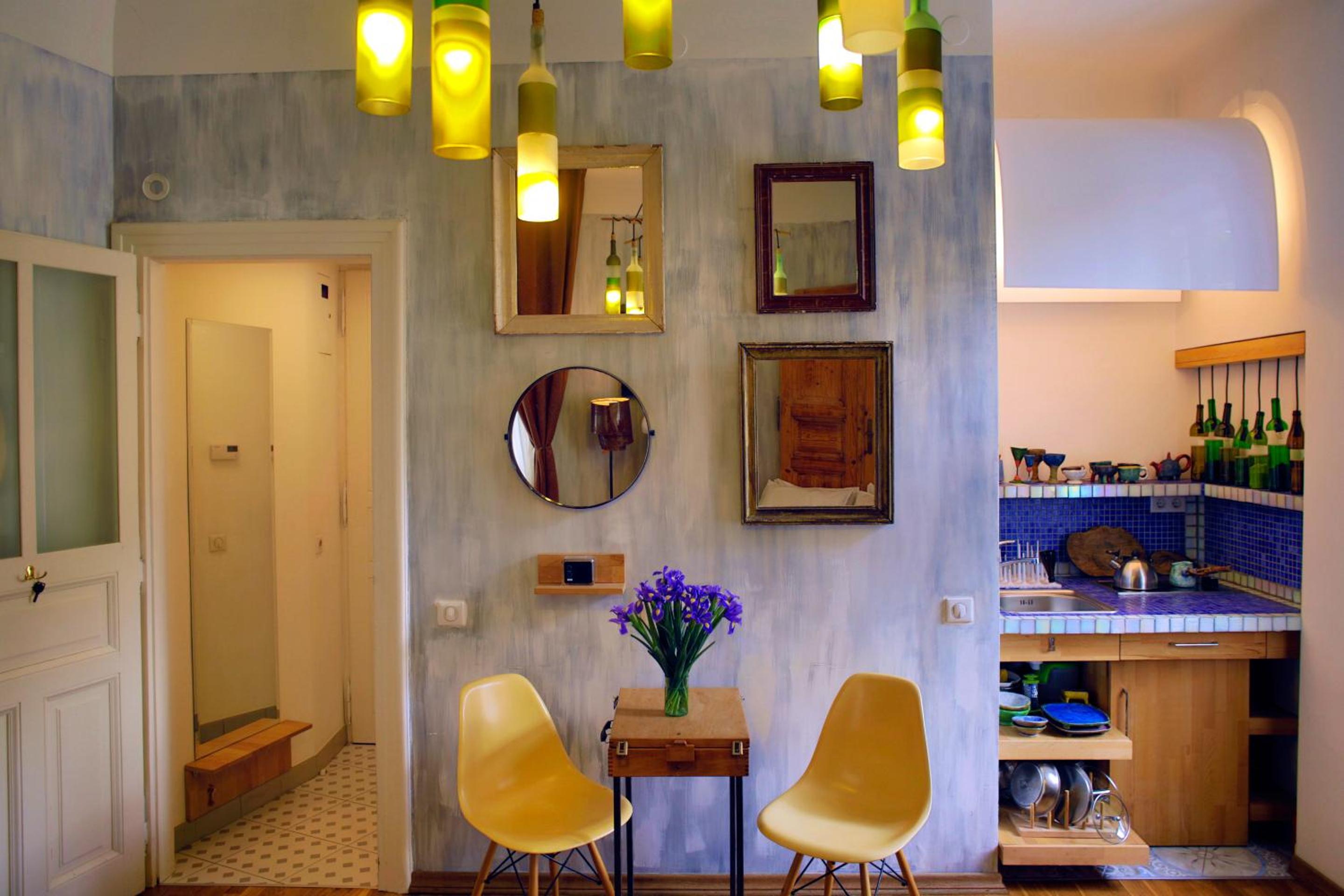 Colors Apartments - Ochre