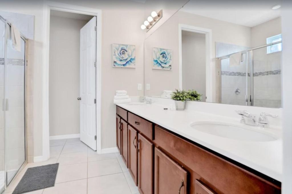 Beautiful Pool Villa with Spa and Game Room home