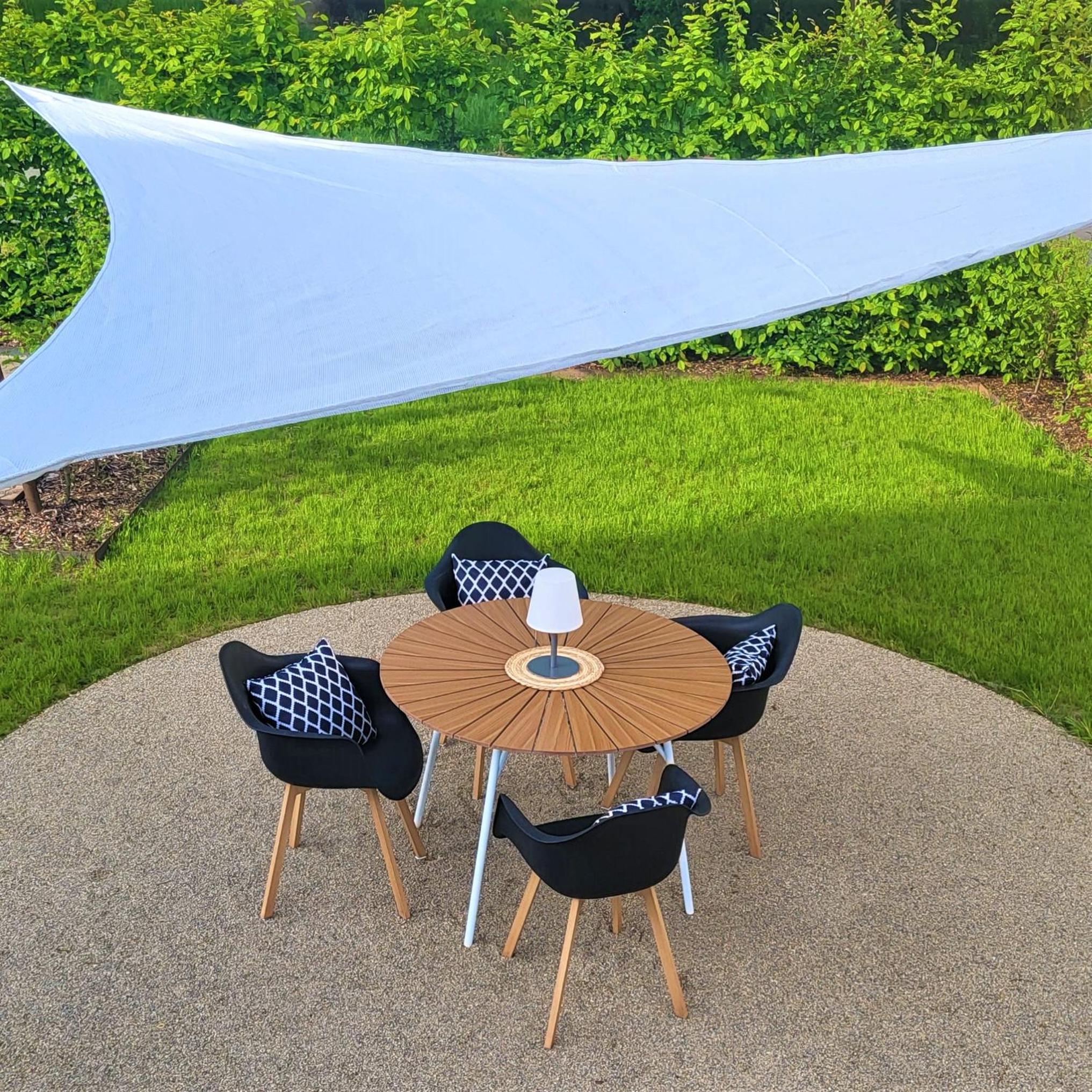 Komfort Ferienwohnungen mit Wellness-Garten - Gästehaus am Bachlauf - Losheim am See