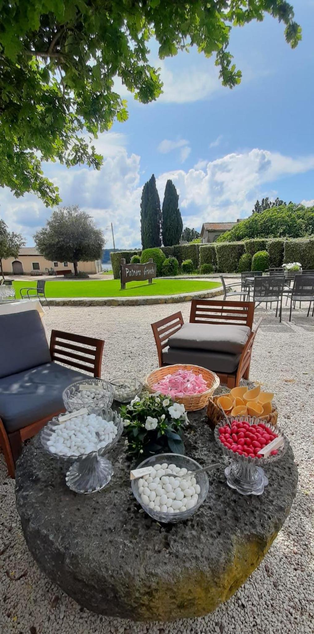 Agriturismo Potrero Grande sul Lago di Martignano con spiaggia view 2