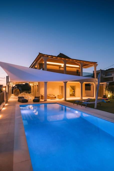 Villa Diamond in Lagonissi with pool & garden view 3