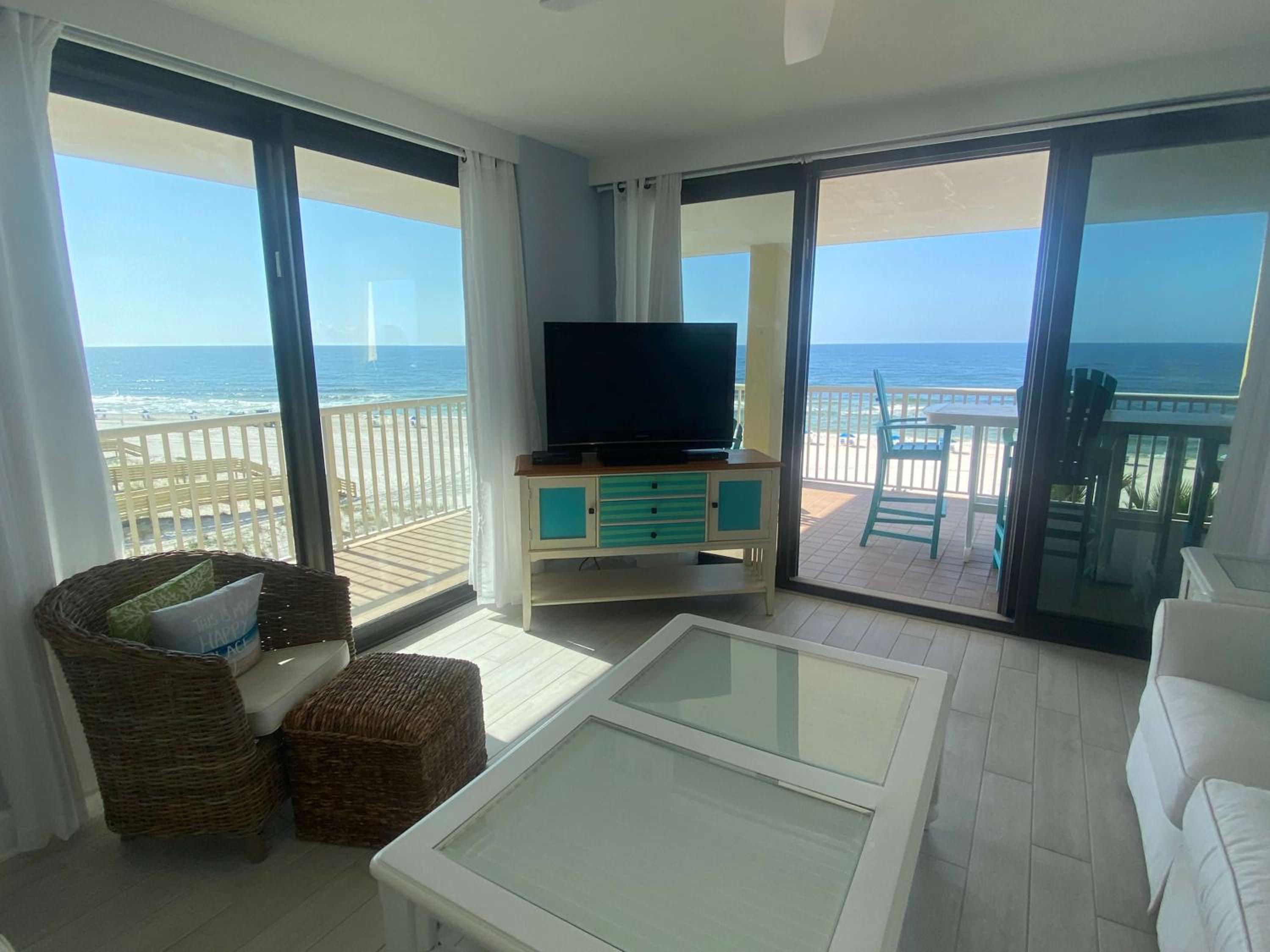 Hotel Summer House 401A by ALBVR - Corner Beachfront Beauty - Beachfront Balcony Accessible from all Rooms - Image 1