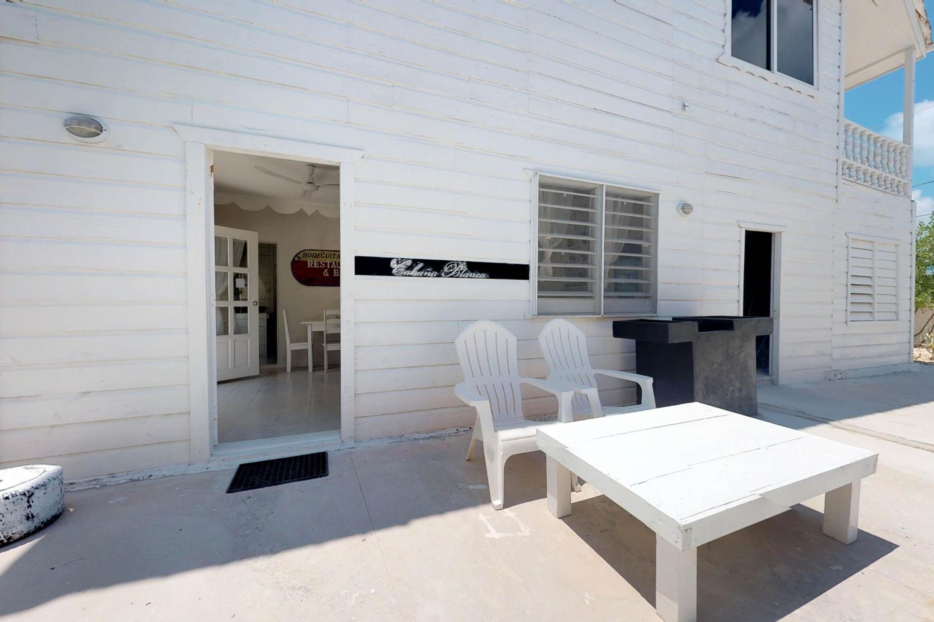 The French Lady Guest House - Entire House