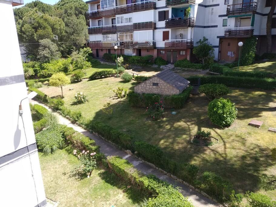 Acogedor apartamento con bellas vistas al embalse