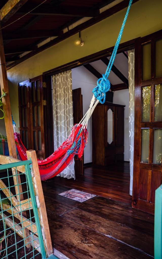 FLOR DE PARAISO BUNGALOWS