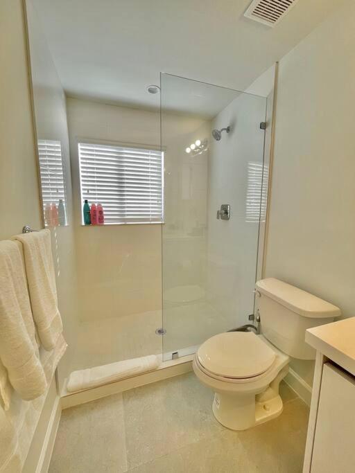 Villa Gia Large Home Near Brickell Miami Beach