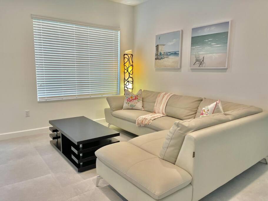 Villa Gia Large Home Near Brickell Miami Beach