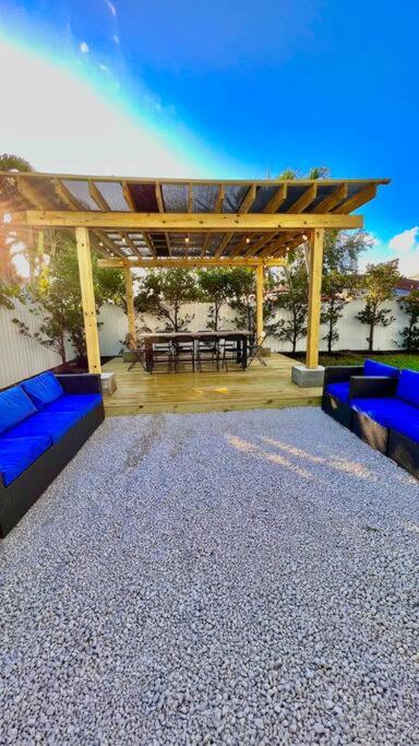 Villa Gia Large Home Near Brickell Miami Beach