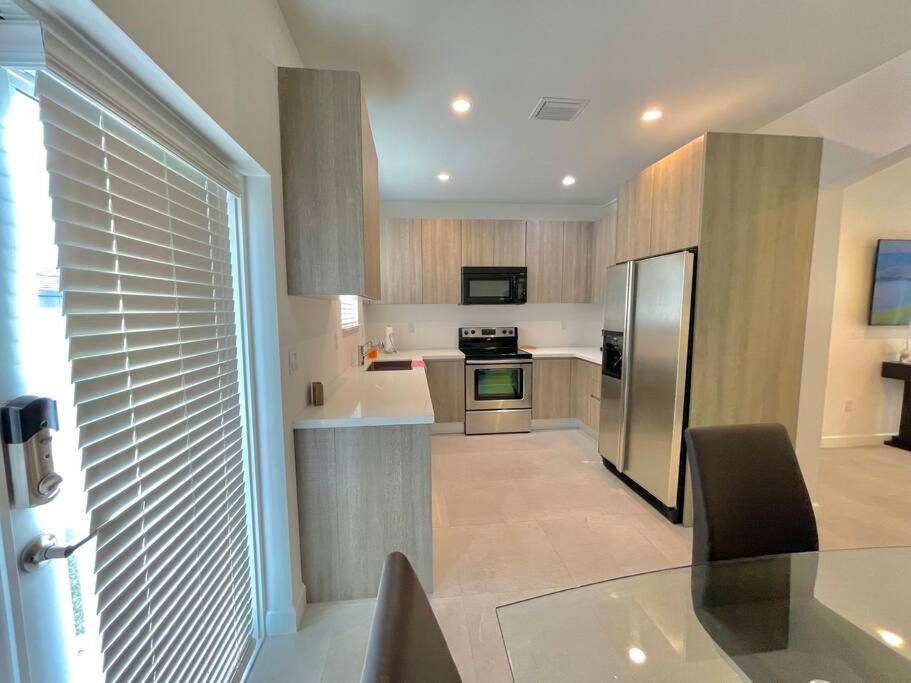 Villa Gia Large Home Near Brickell Miami Beach