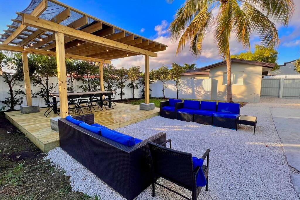 Villa Gia Large Home Near Brickell Miami Beach