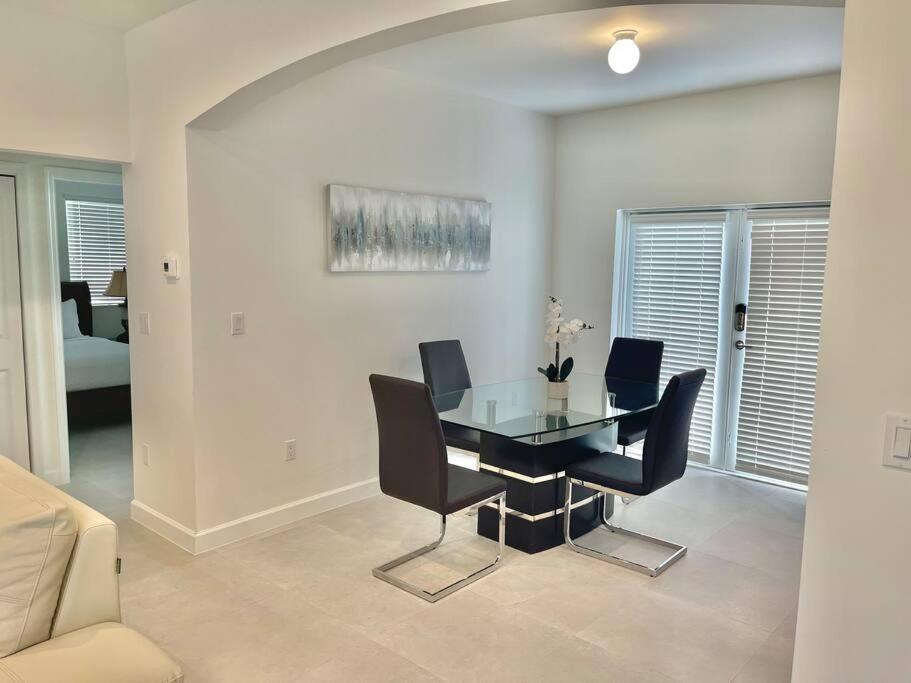 Villa Gia Large Home Near Brickell Miami Beach