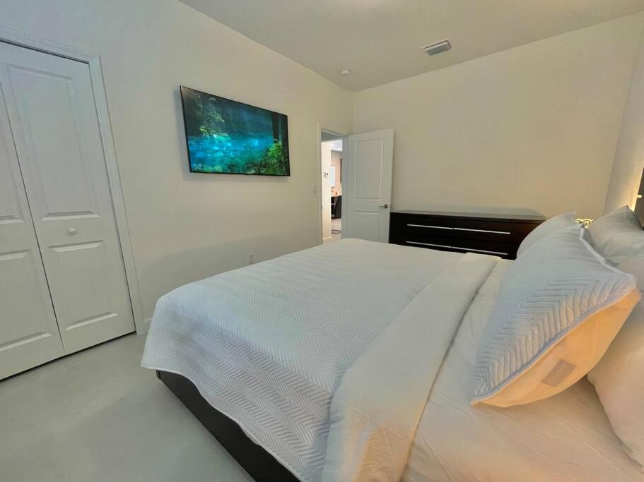 Villa Gia Large Home Near Brickell Miami Beach