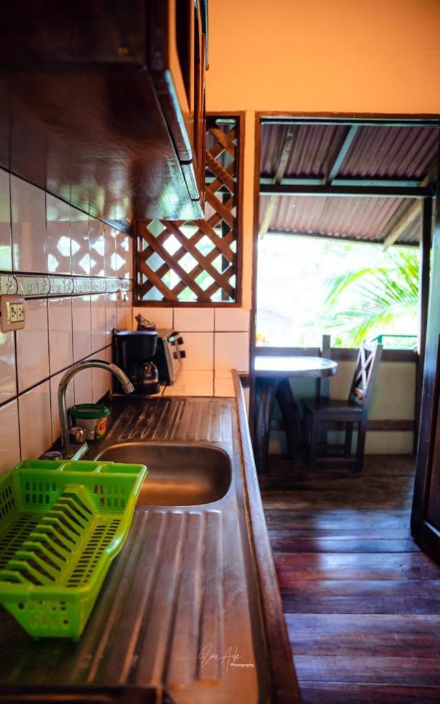FLOR DE PARAISO BUNGALOWS