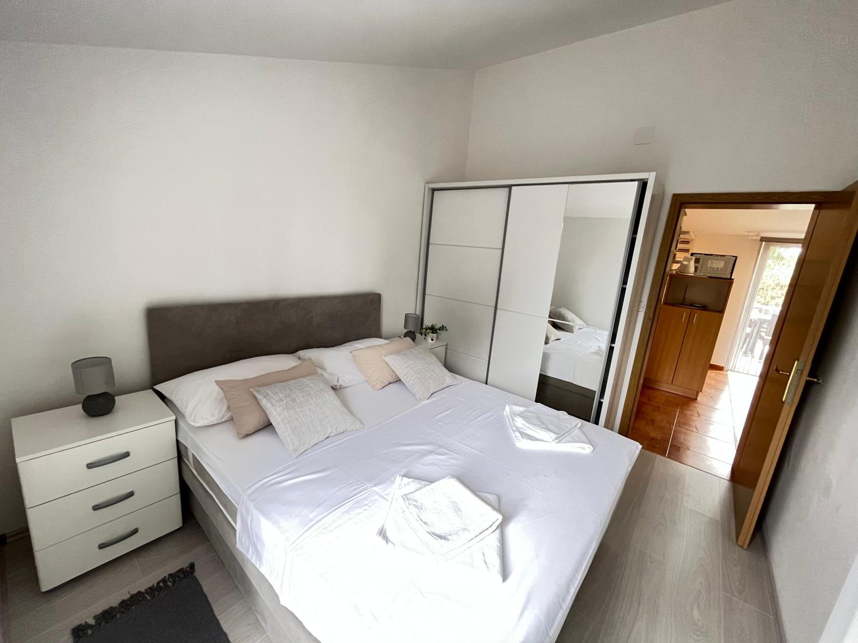 Vir Apartman Alena view 3