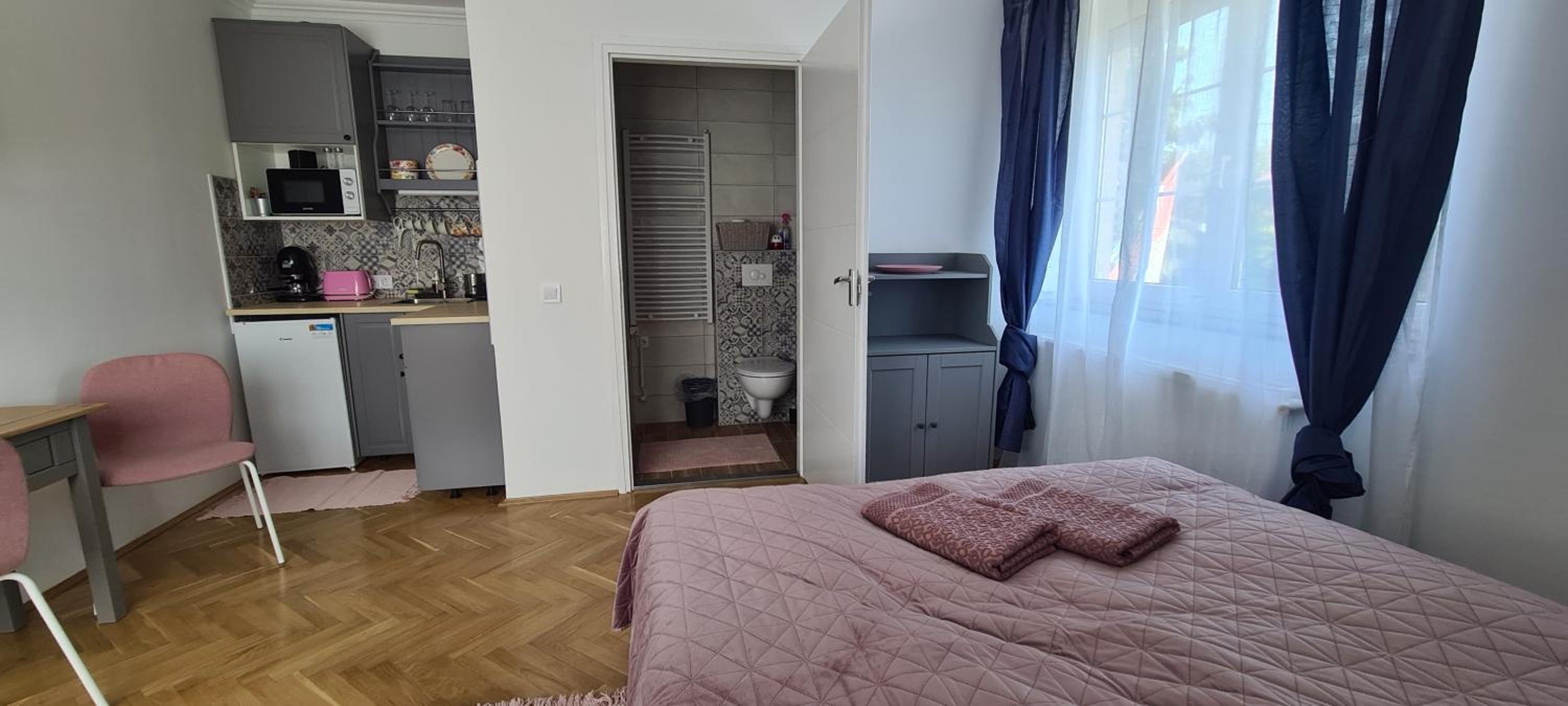 Photo 33
