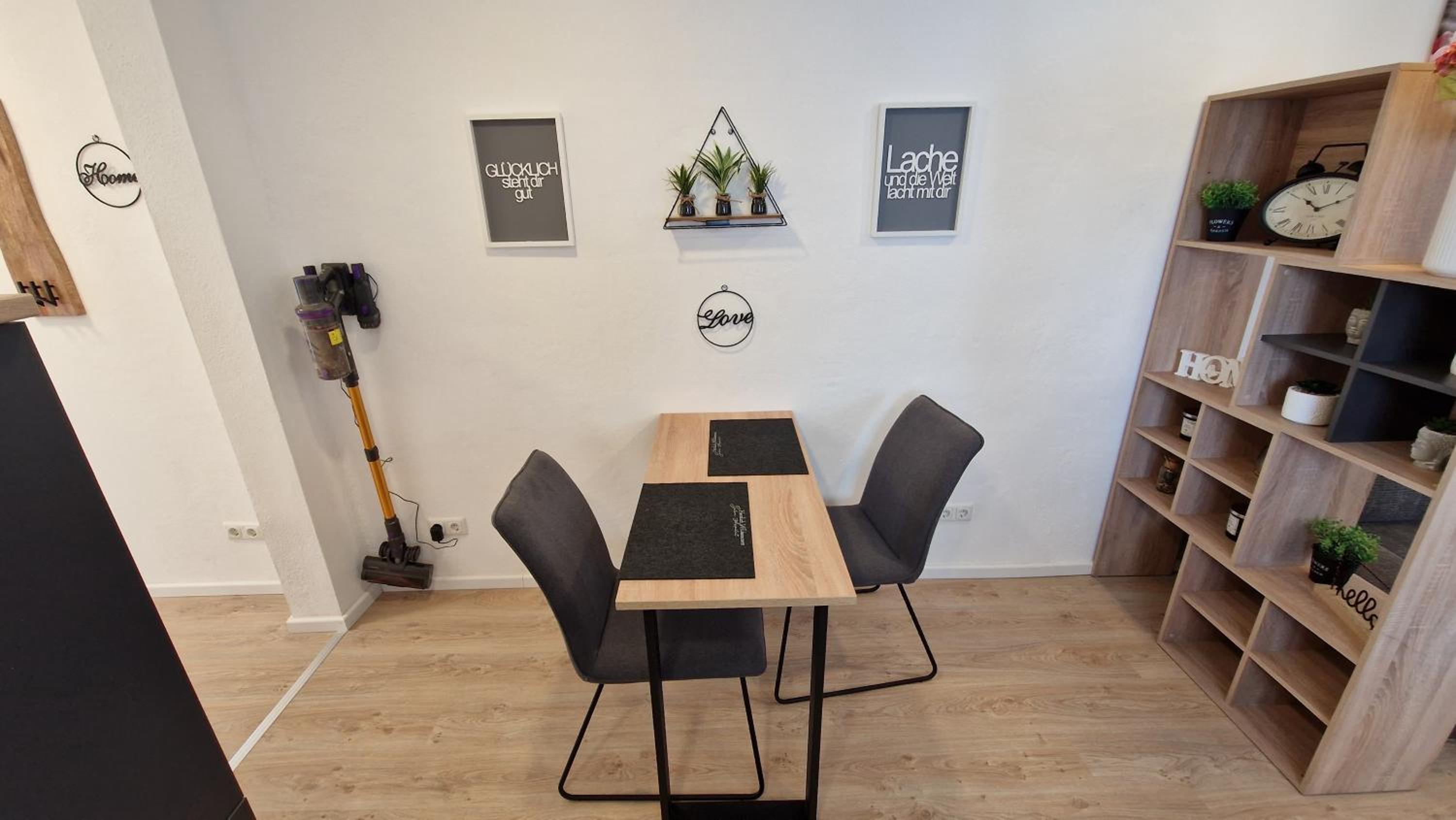 Appartment-Ferienwohnung mit Küche, Bad, WLAN, Klimaanlage, Modern eingerichtet