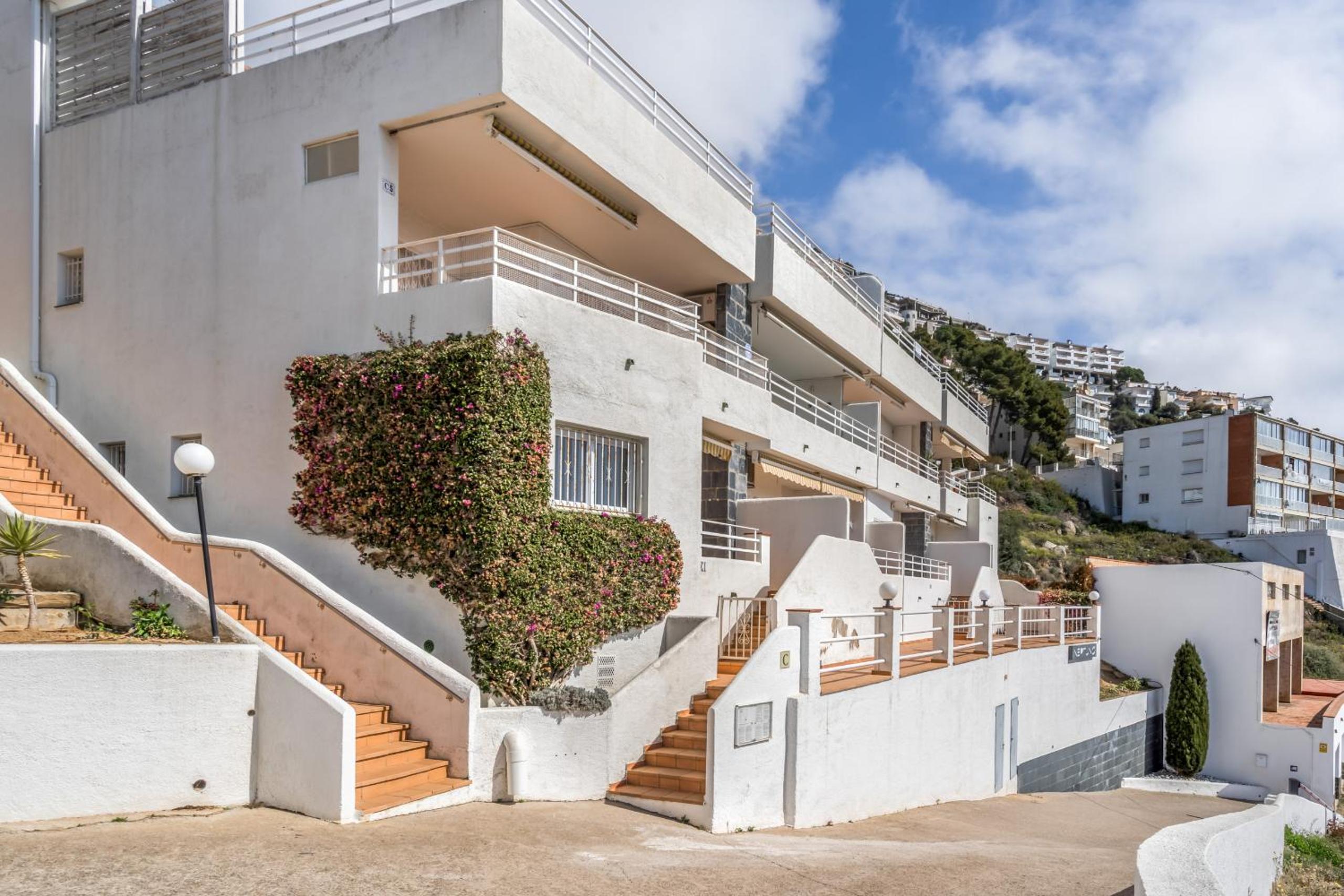 WELCS APARTAMENTO 069 EMP con Piscina frente al Mar photo 3