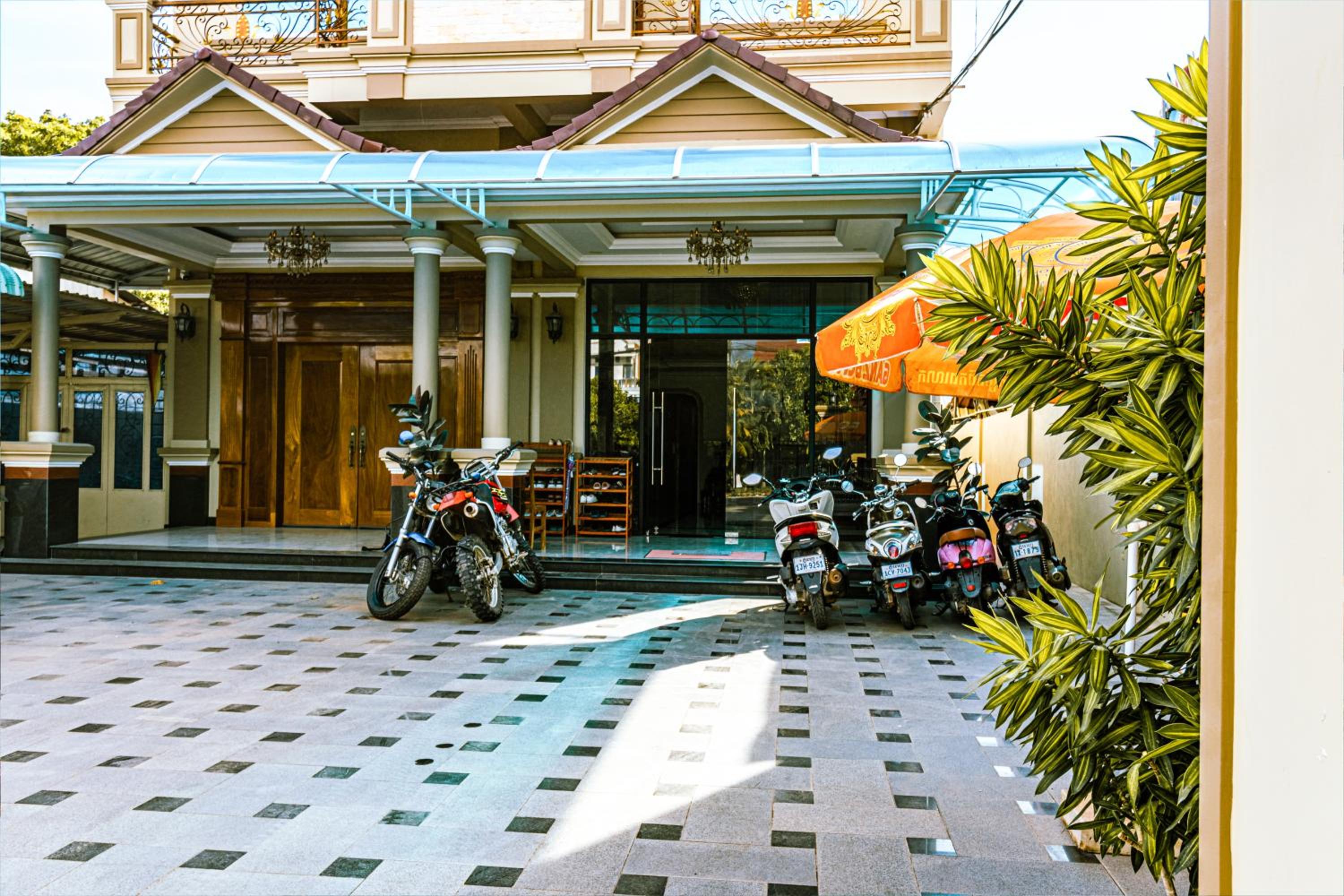 The Seagull Guesthouse Kampot CAMBODIA view 2