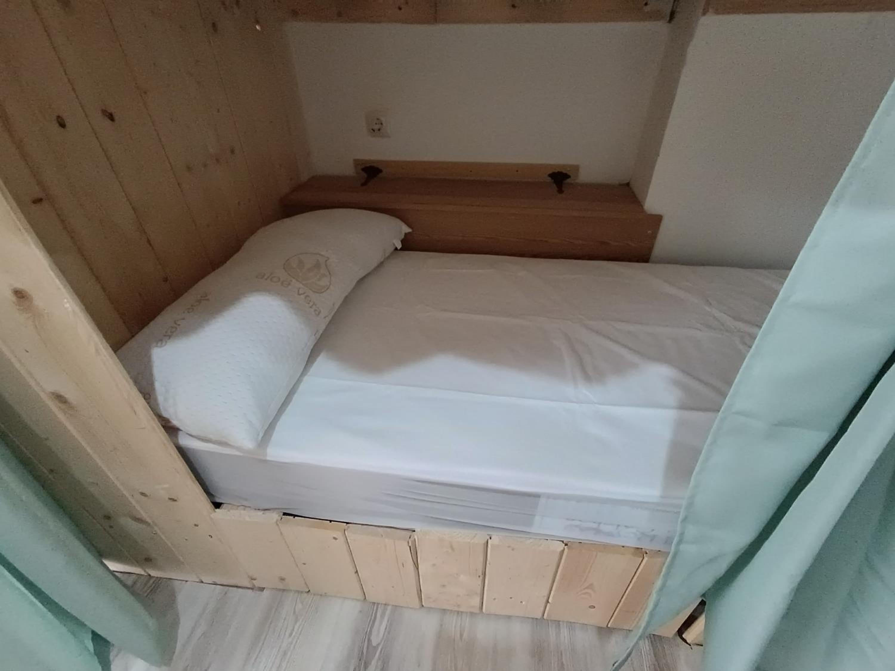 Hostel Bretema