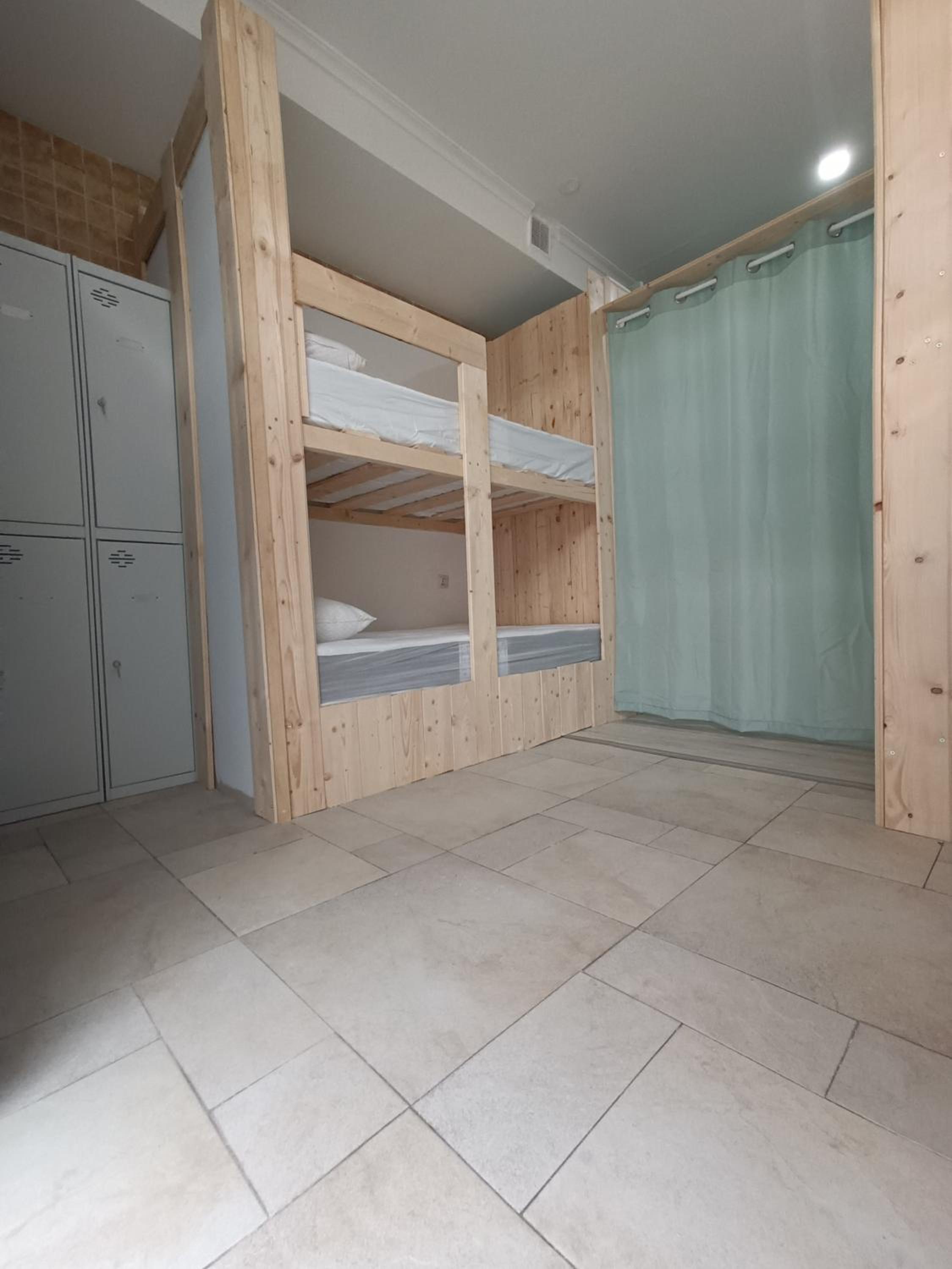 Hostel Bretema