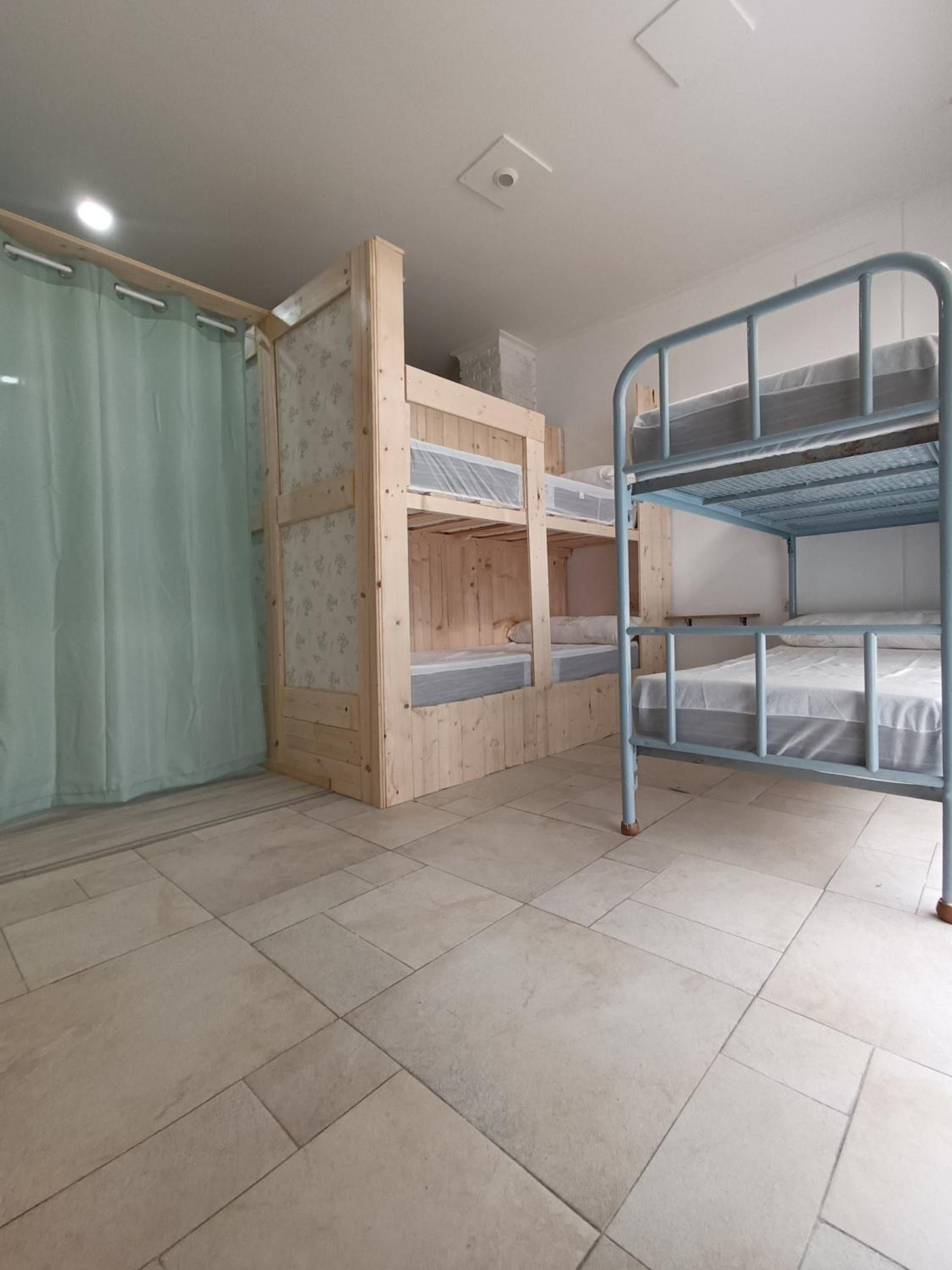 Hostel Bretema