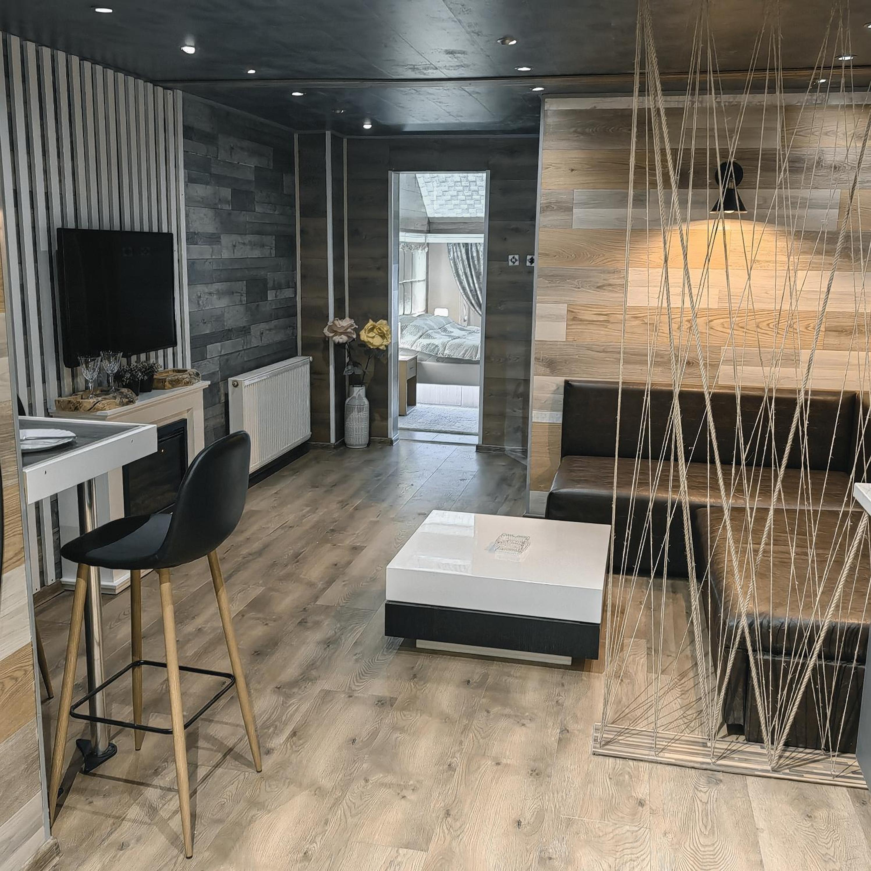 Apartman OGLEDALO
