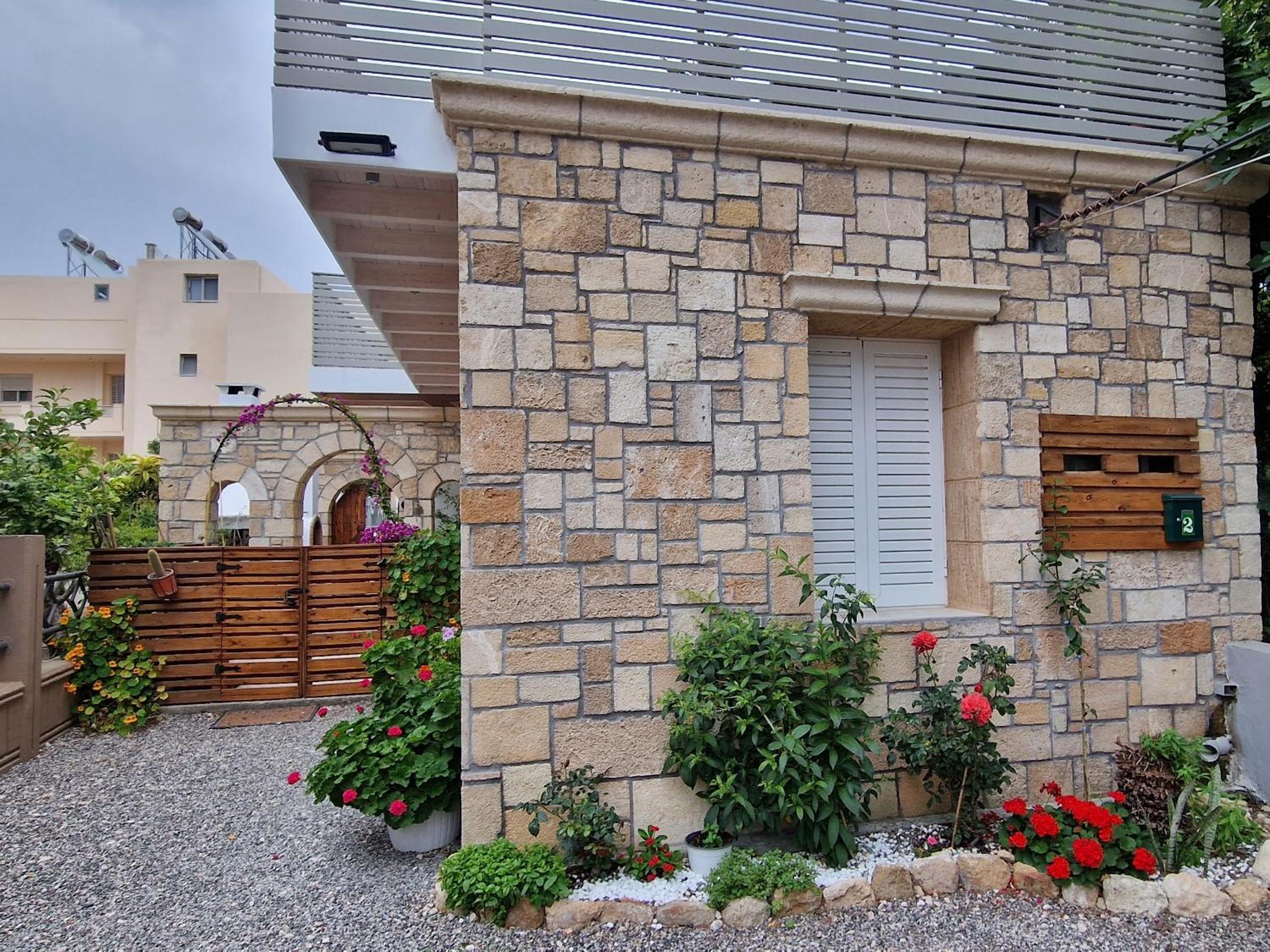 Myrovolos luxury Eneida's house