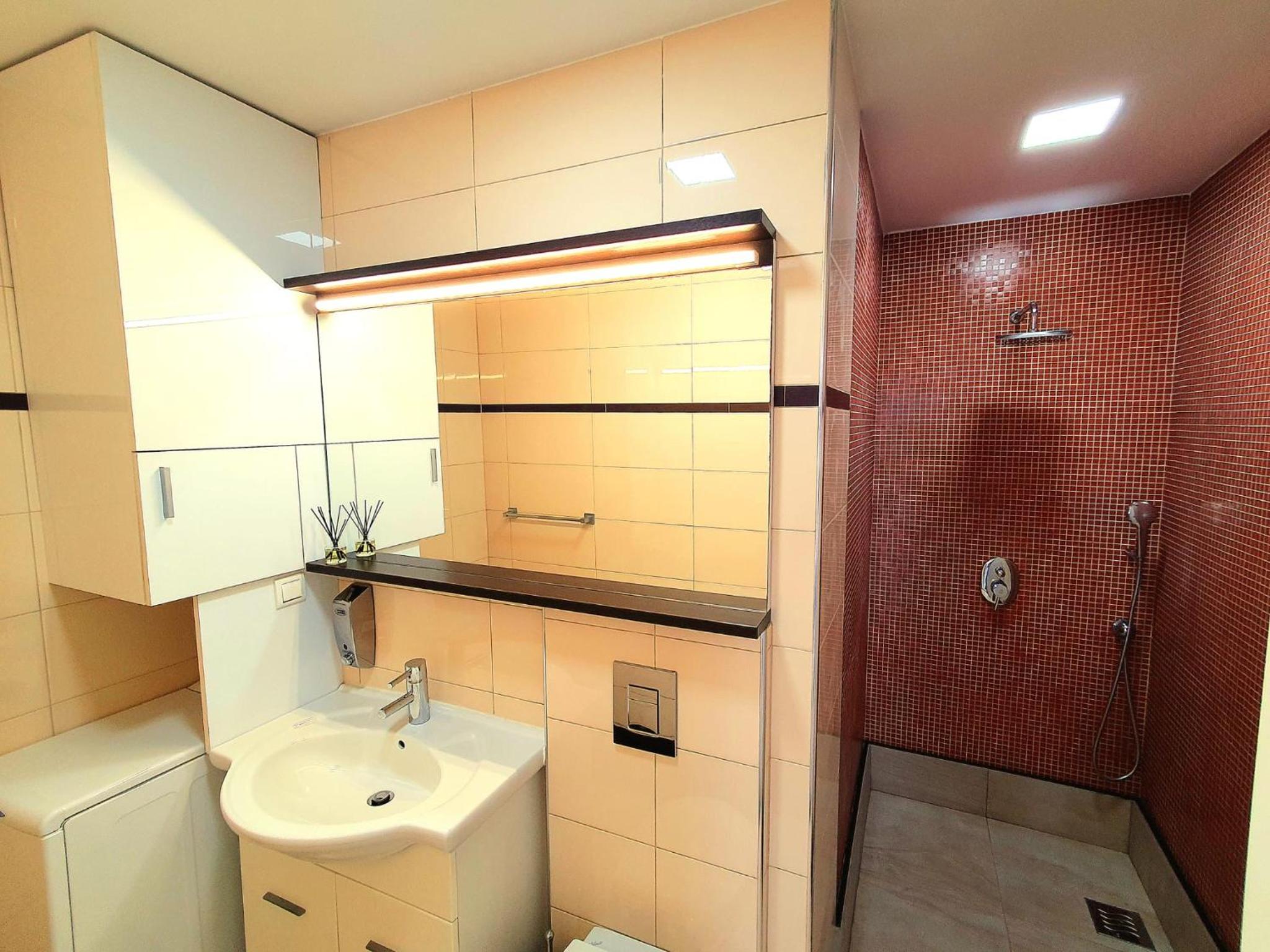 Penthouse Jacuzzi & Pool Luxury Apartments