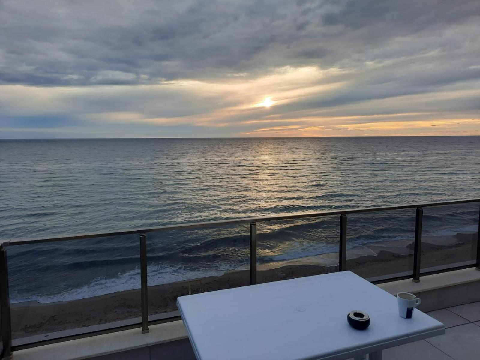 Diamond Beach Luxus Apart Obzor 28