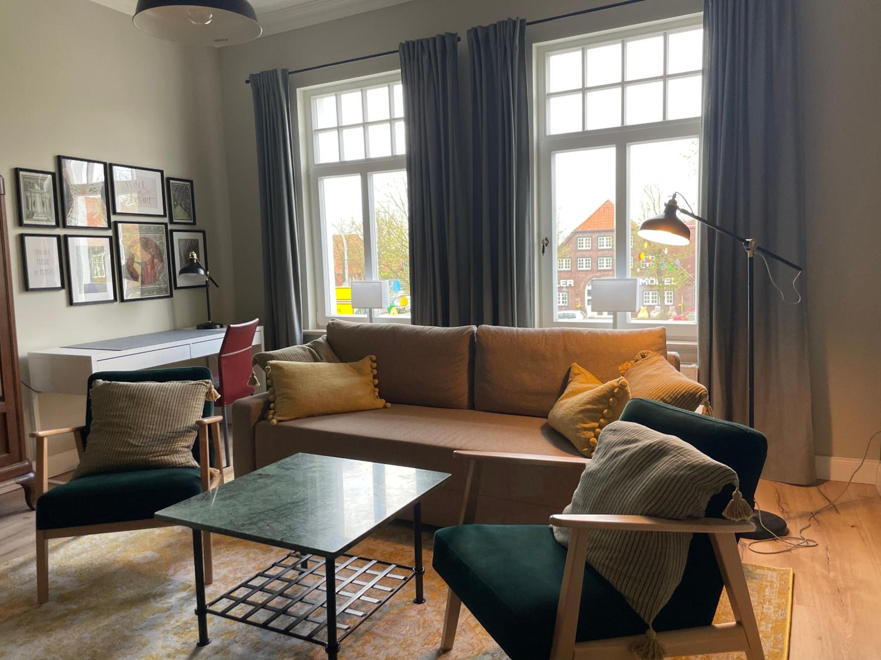 Luxus Lindenhof Apartments -Ferienwohnungen in Friesland an der Nordsee am Naturschutzgebiet Urwald