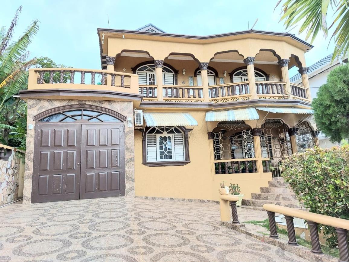 Hotel Cambridge mi casa ur casa with pool and beach access - Image 1