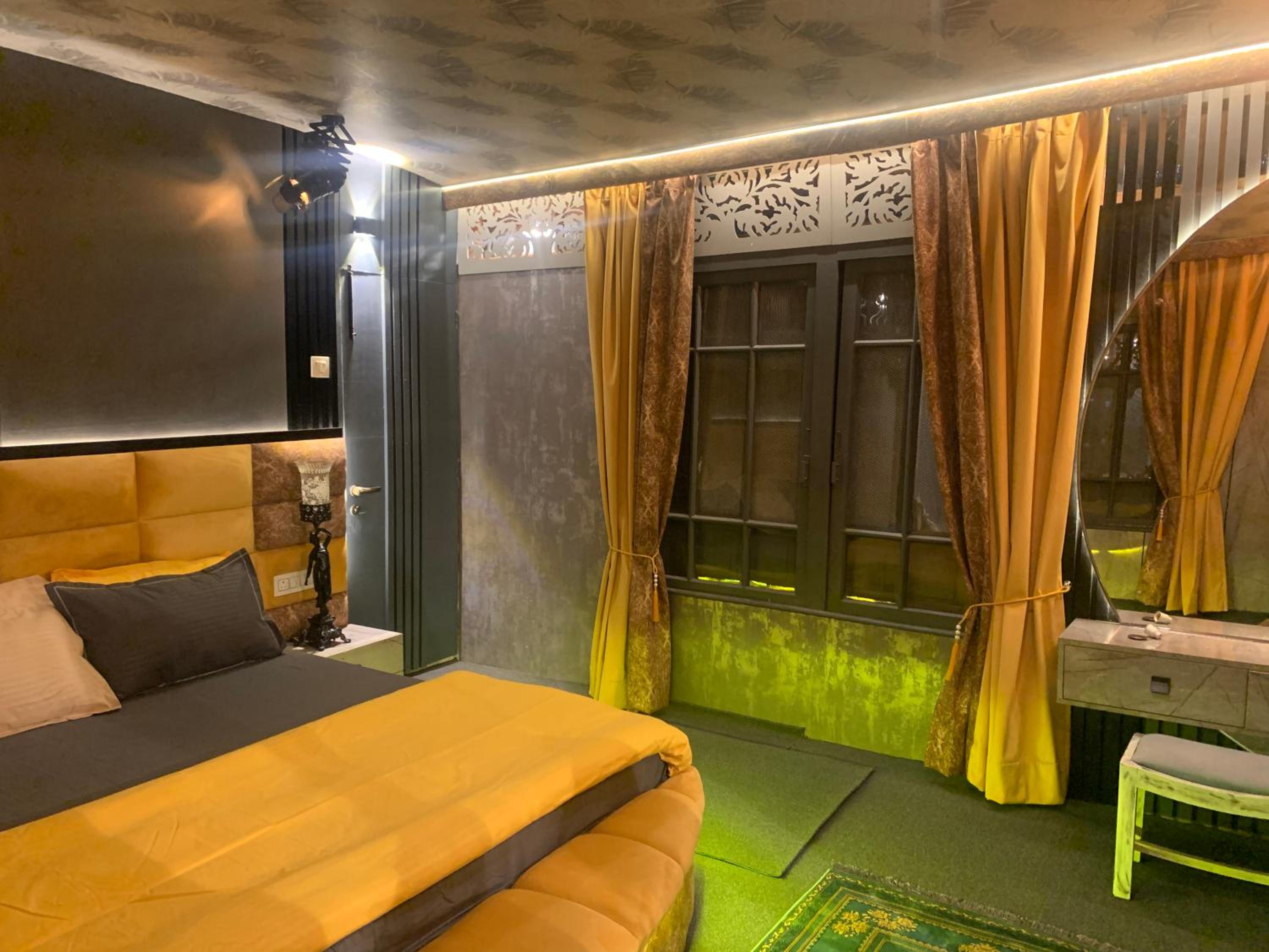 hotel room