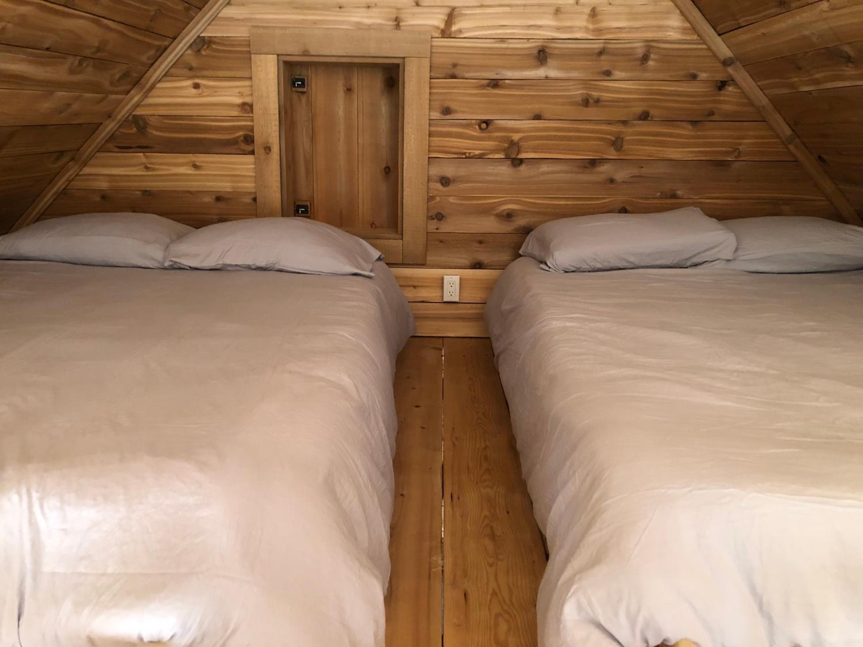 Mini Moo-light Cabin