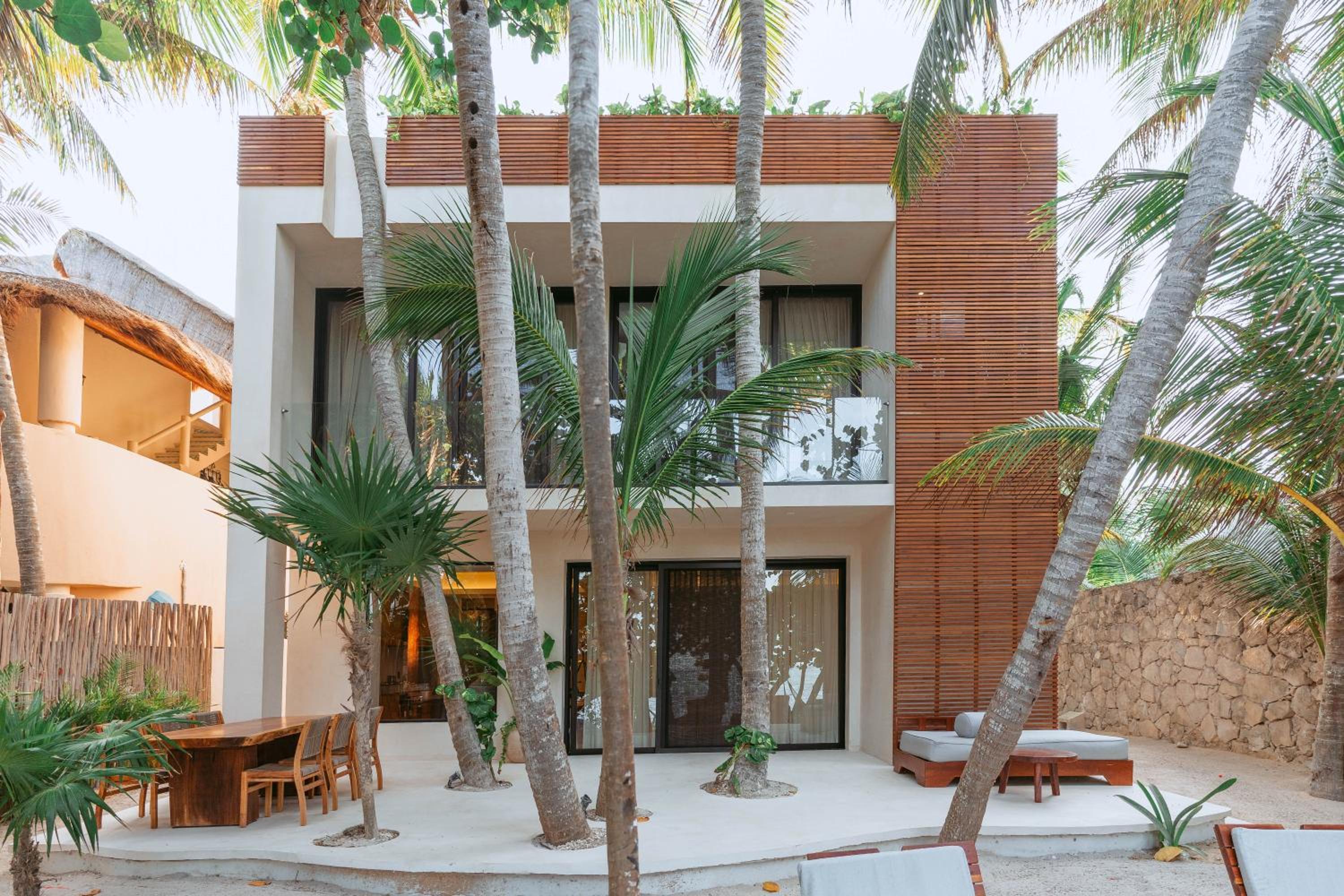 Casa Grande, Beachfront Villa in Tulum view 3