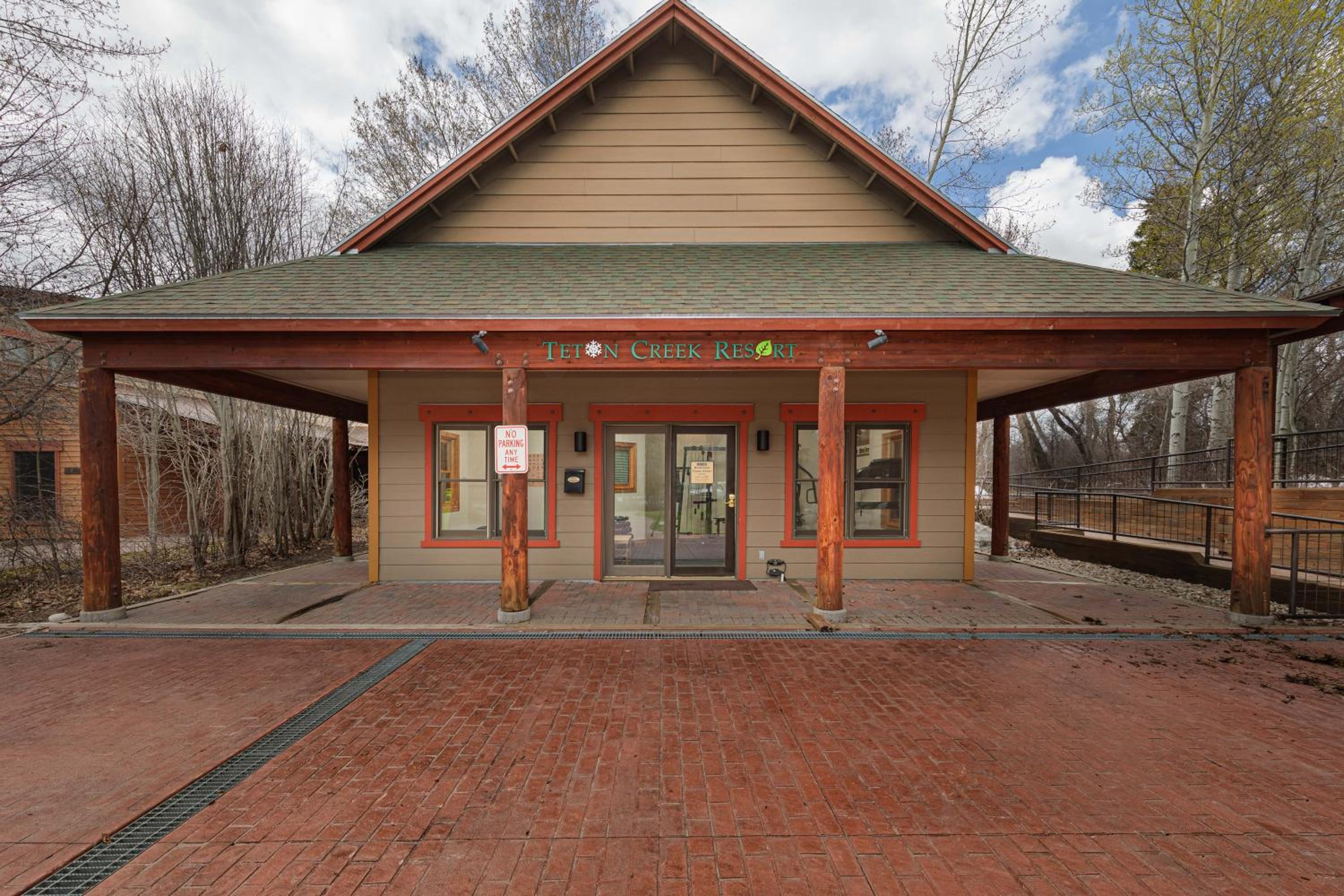 Targhee Rentals 122 in Driggs Idaho near Grand Targhee Ski Resort King Size Bed - Property Image 11