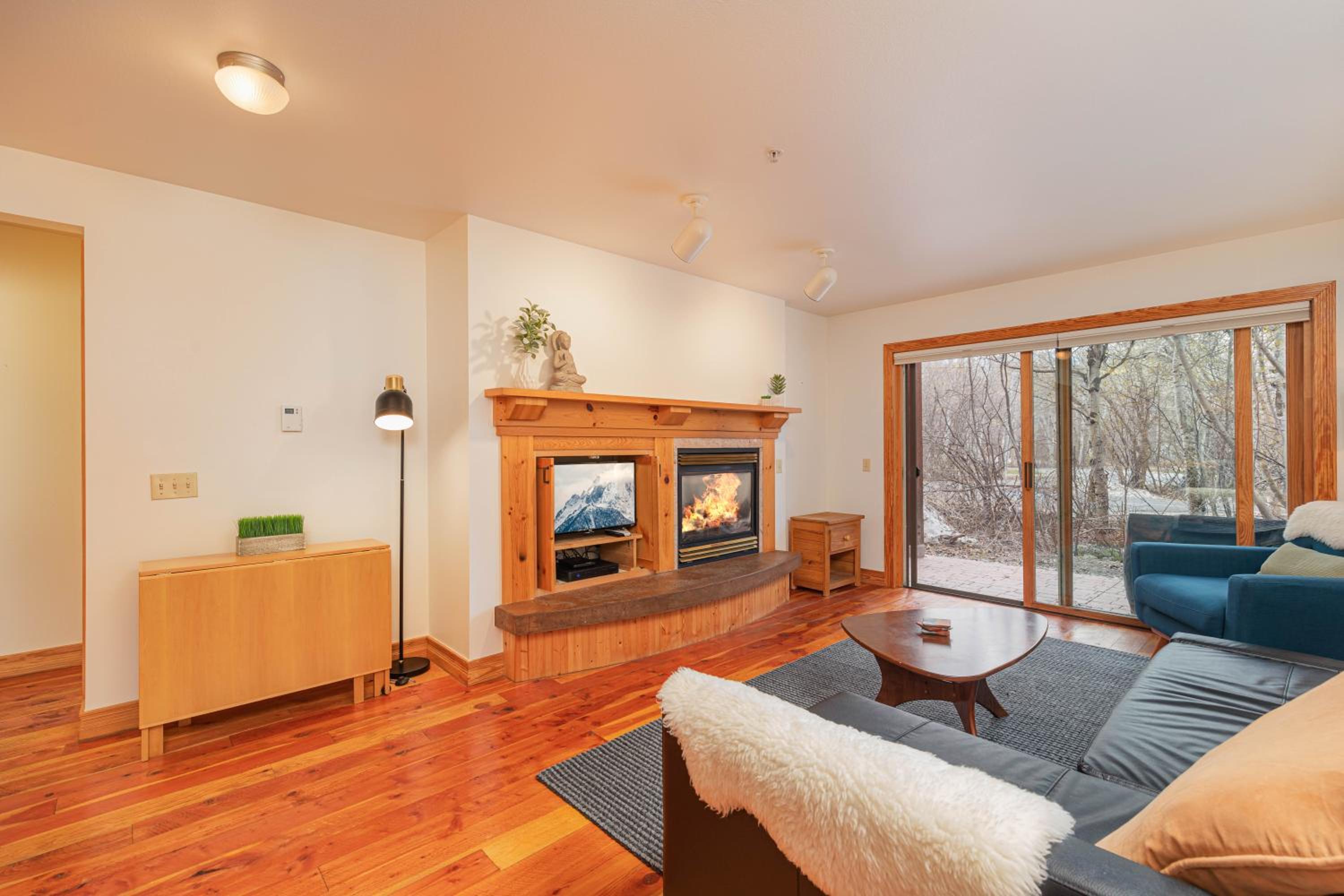 Targhee Rentals 122 in Driggs Idaho near Grand Targhee Ski Resort King Size Bed - Property Image 22