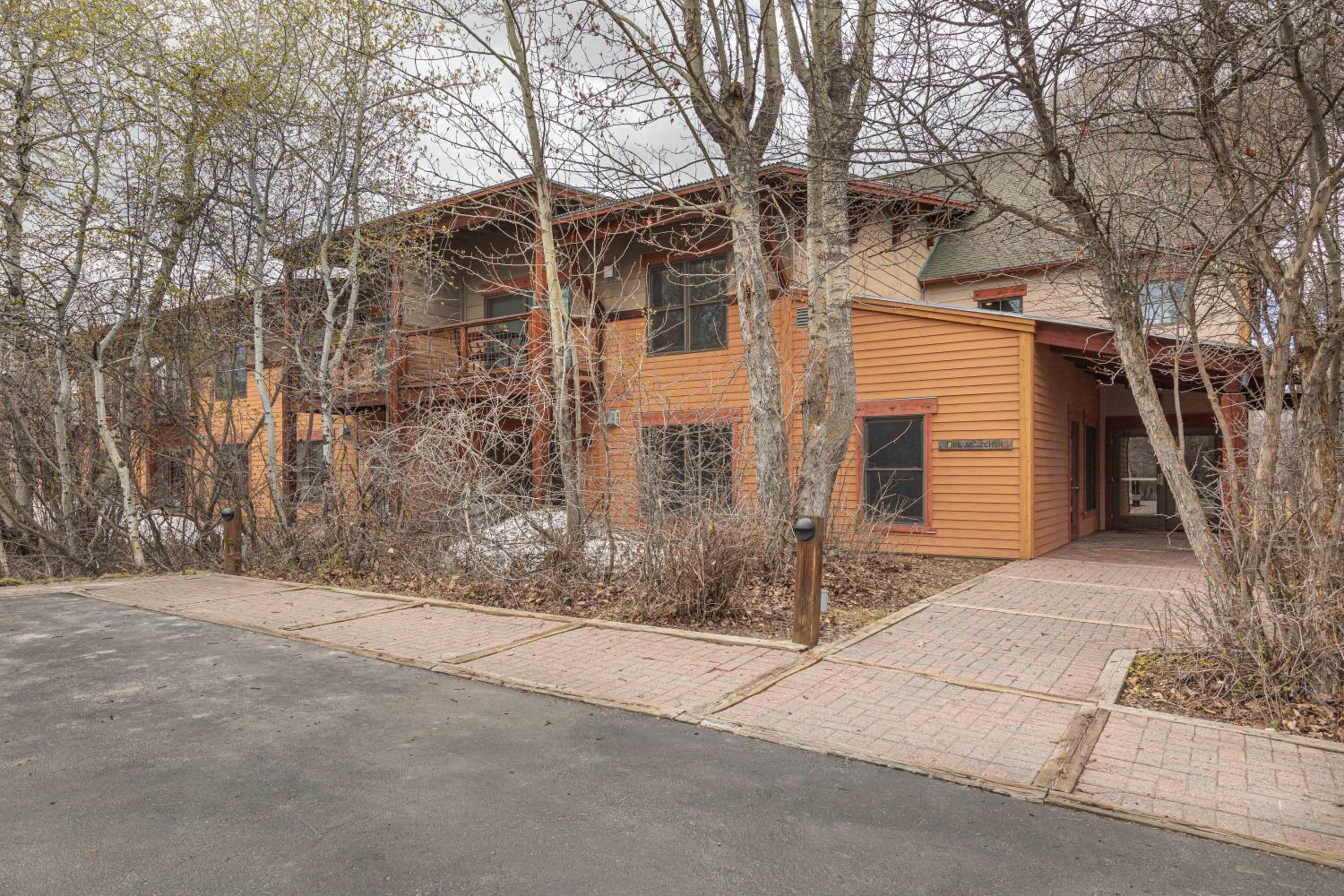 Targhee Rentals 122 in Driggs Idaho near Grand Targhee Ski Resort King Size Bed - Property Image 7