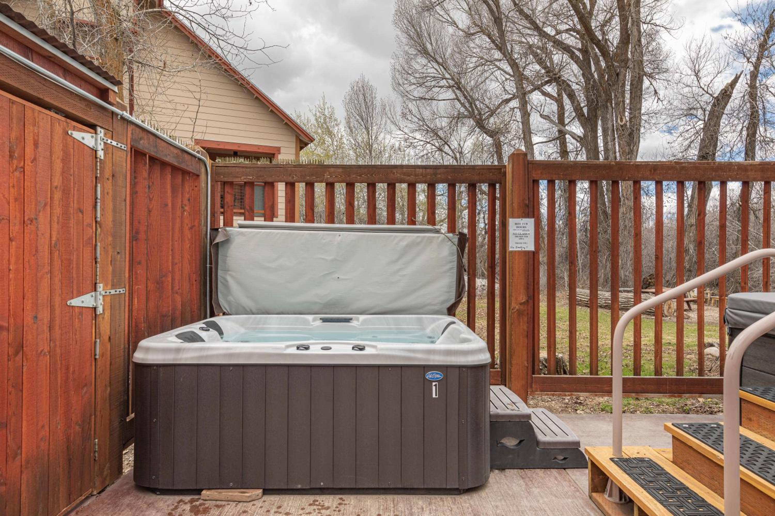 Targhee Rentals 122 in Driggs Idaho near Grand Targhee Ski Resort King Size Bed - Property Image 6