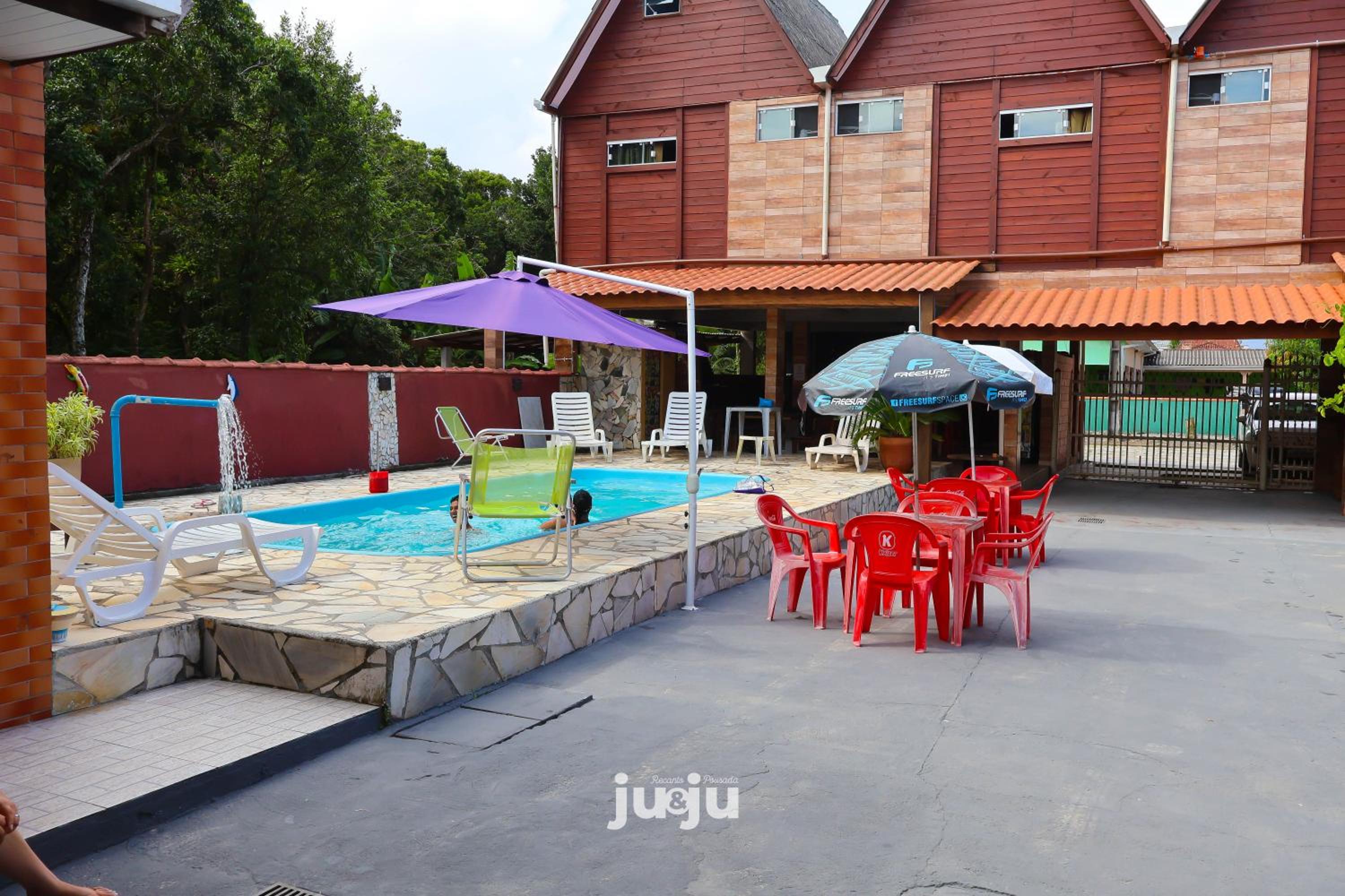 Recanto Pousada JU&JU Chalé com PISCINA COMPARTILHADA