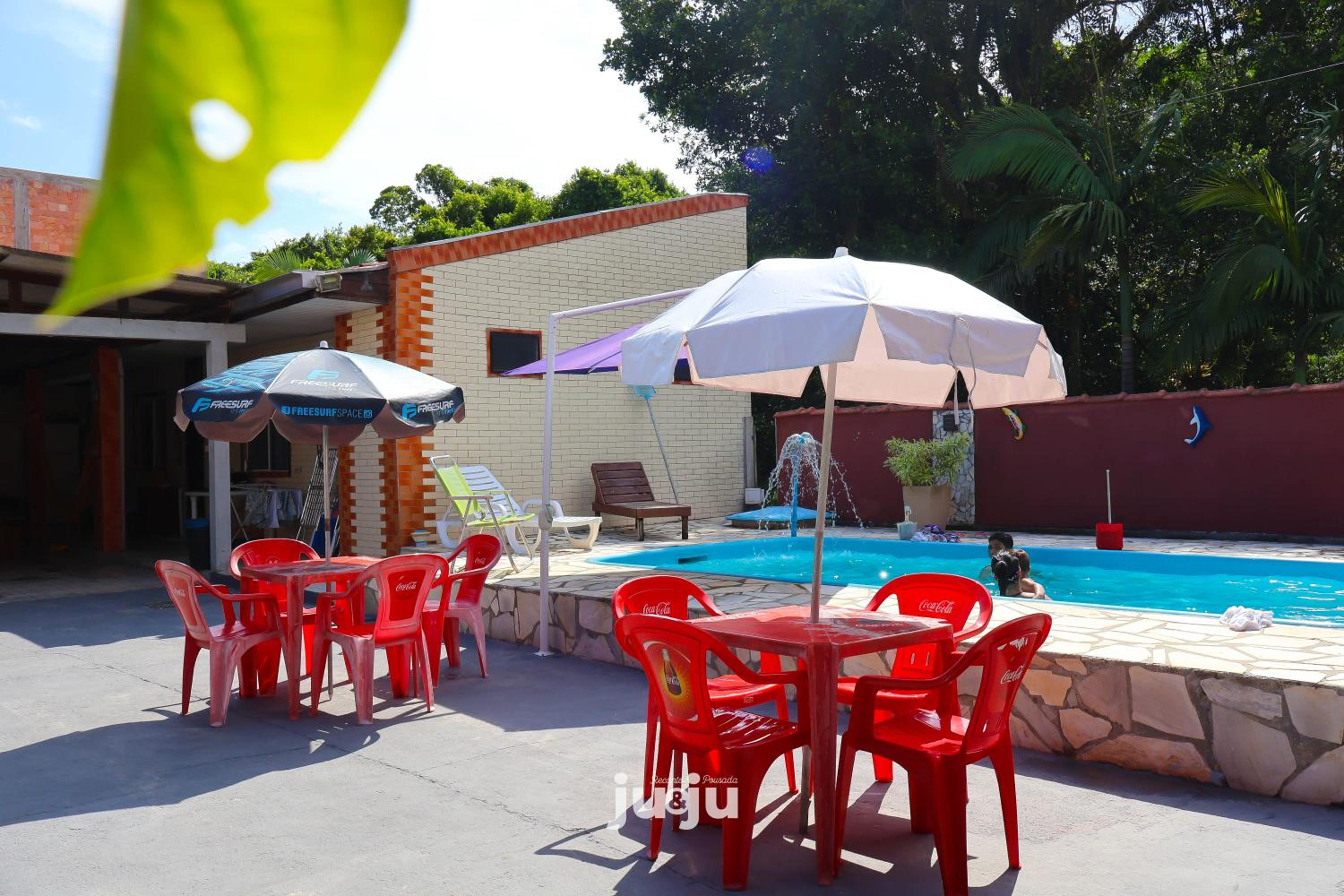 Recanto Pousada JU&JU Chalé com PISCINA COMPARTILHADA