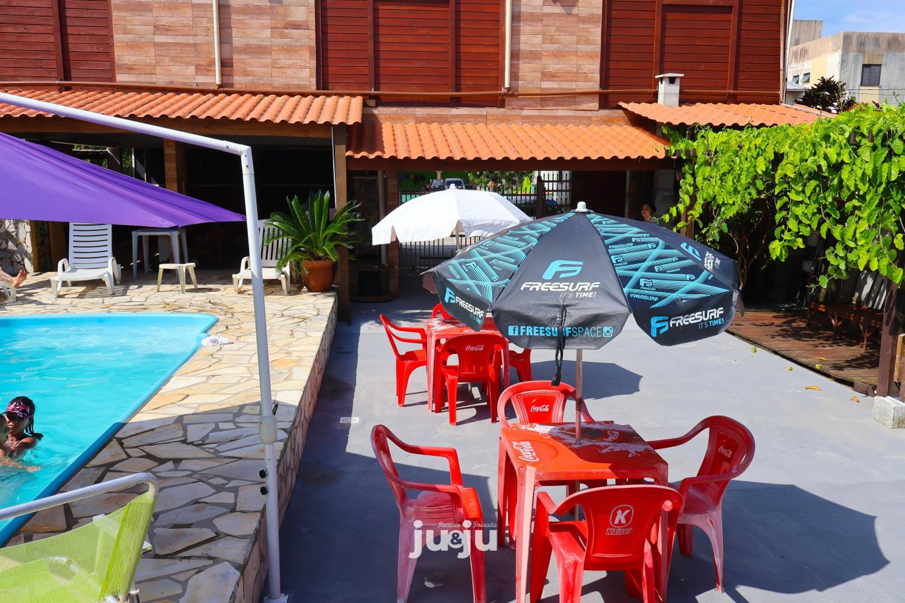 Recanto Pousada JU&JU Chalé com PISCINA COMPARTILHADA