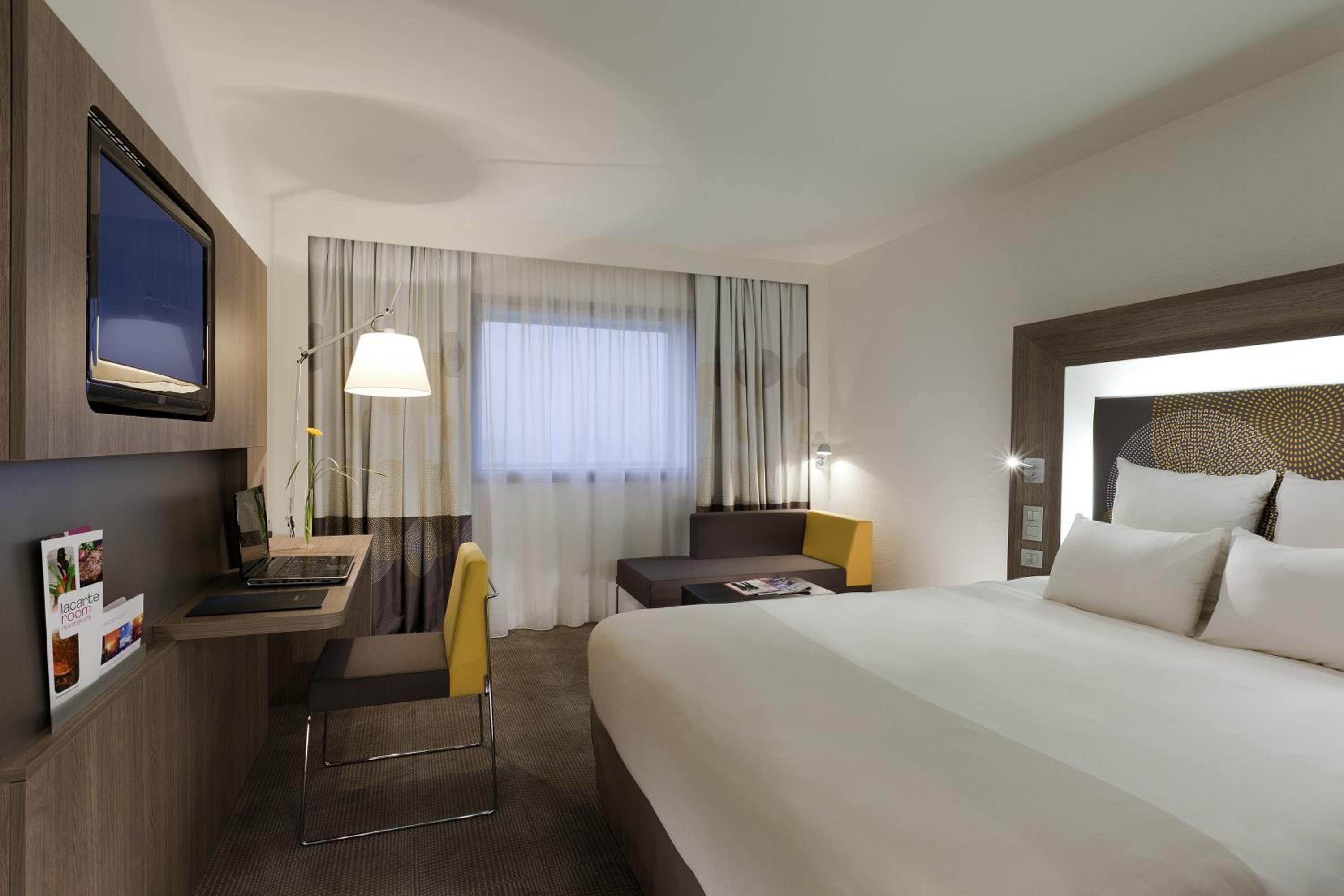 Courbevoie Vacations - Novotel Paris La Defense Esplanade - Property Image 12