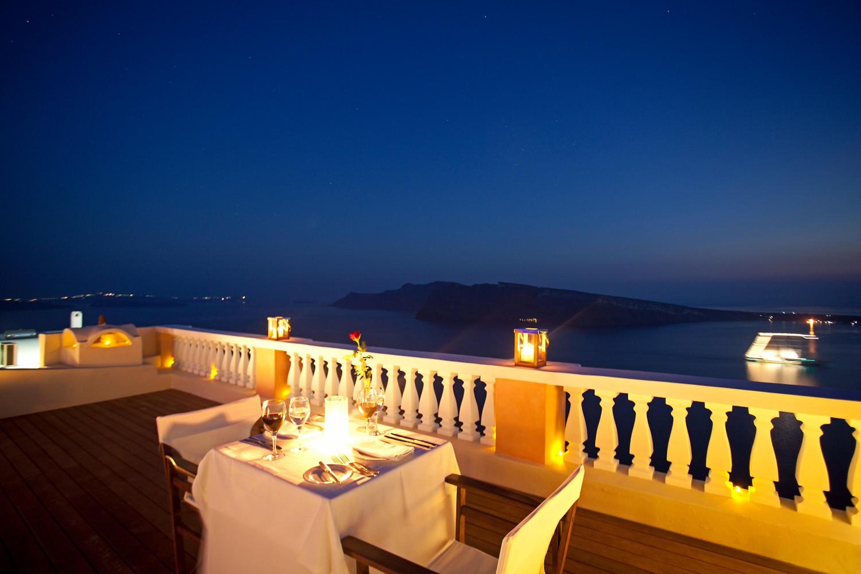 Oia Mansion
